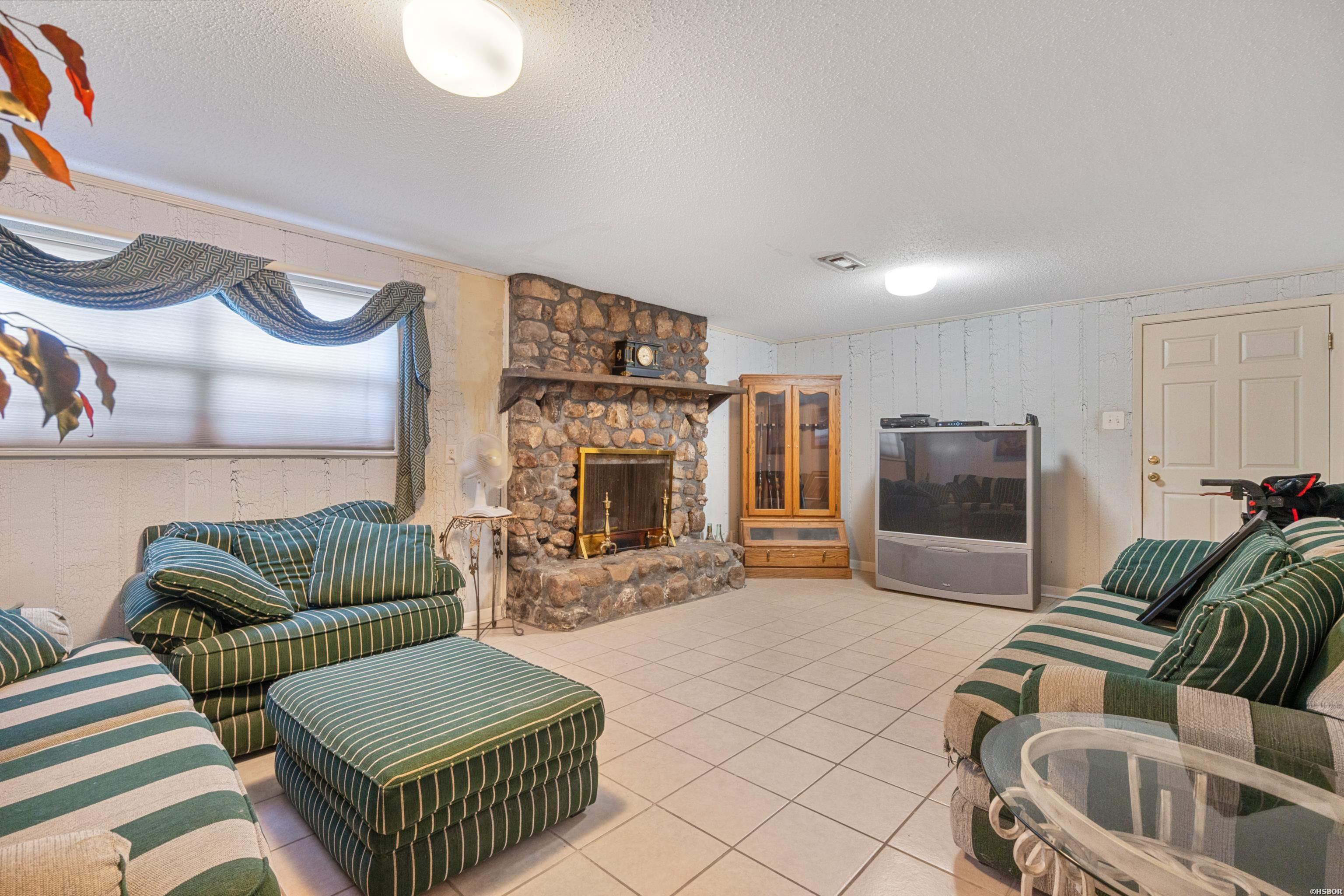 115 Village Road Property Photo 20