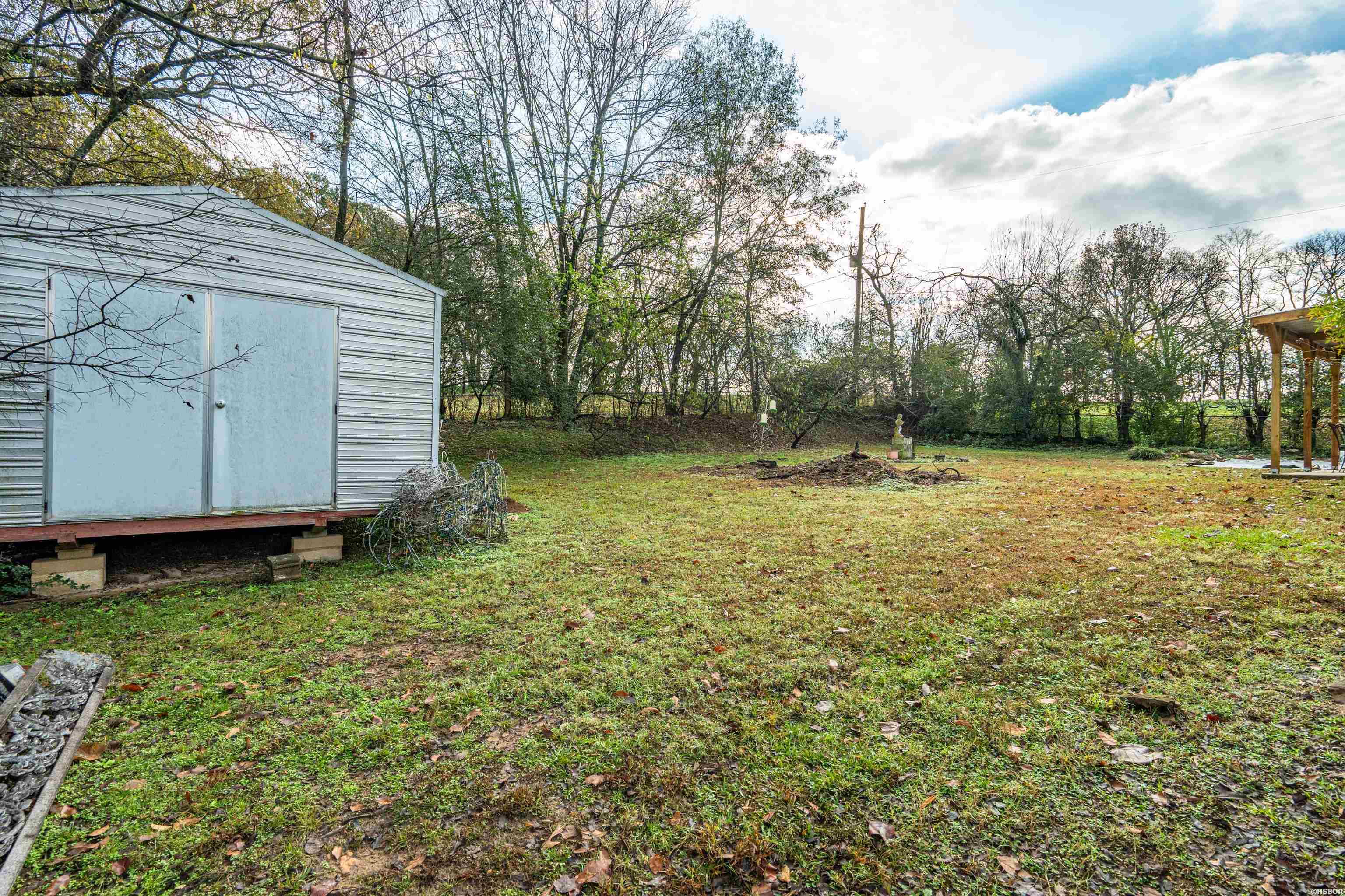 115 Village Road Property Photo 30