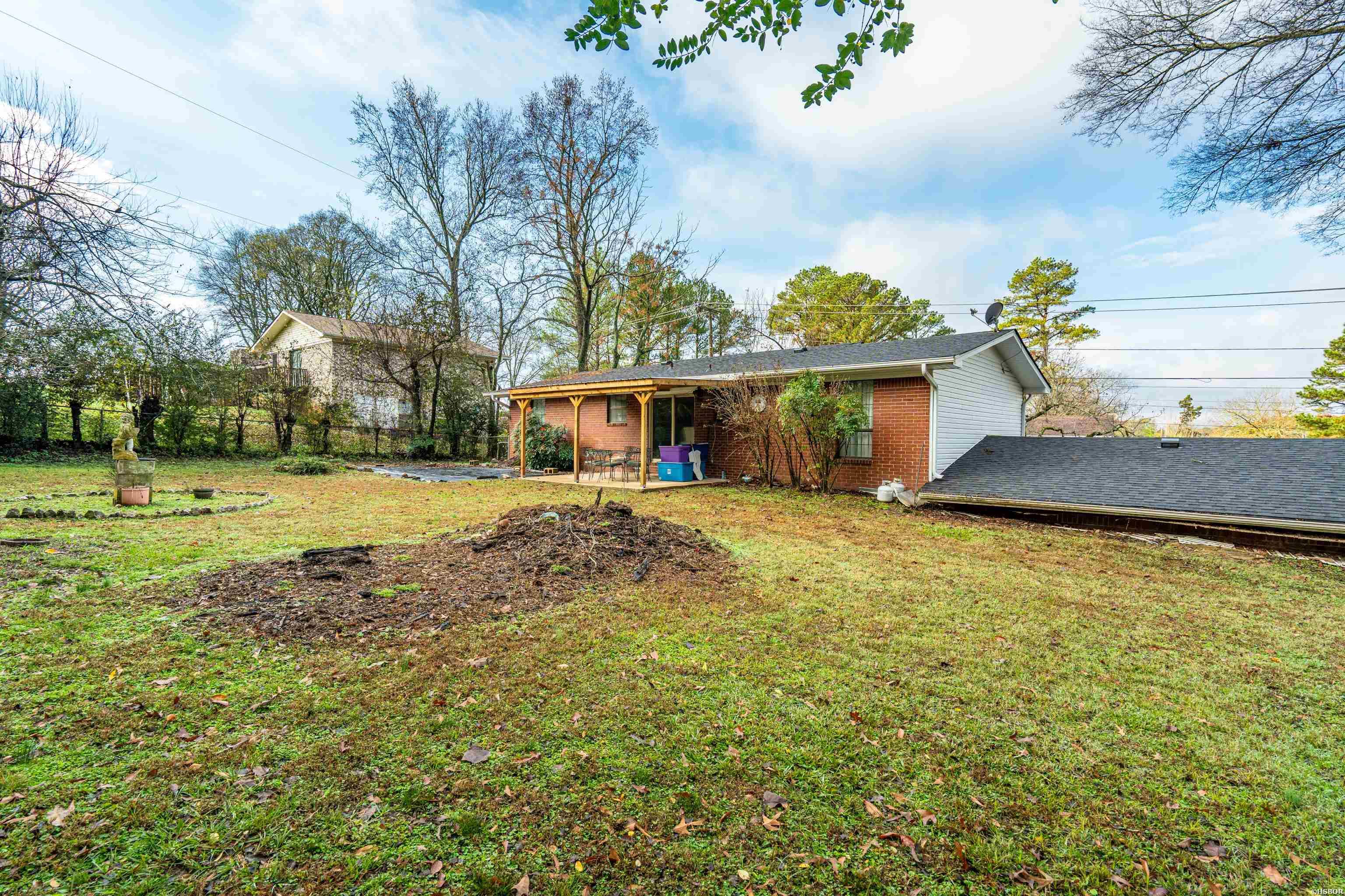 115 Village Road Property Photo 32