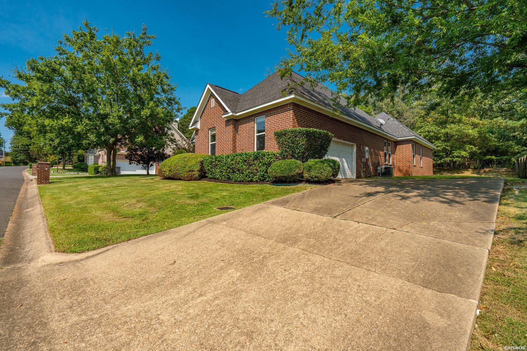 123 Saratoga Street Property Photo 44