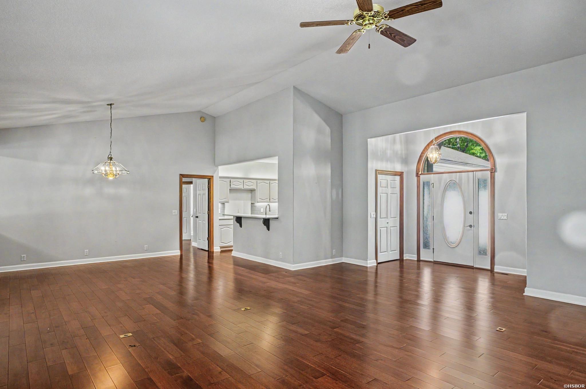 214 Pizarro Drive Property Photo 9
