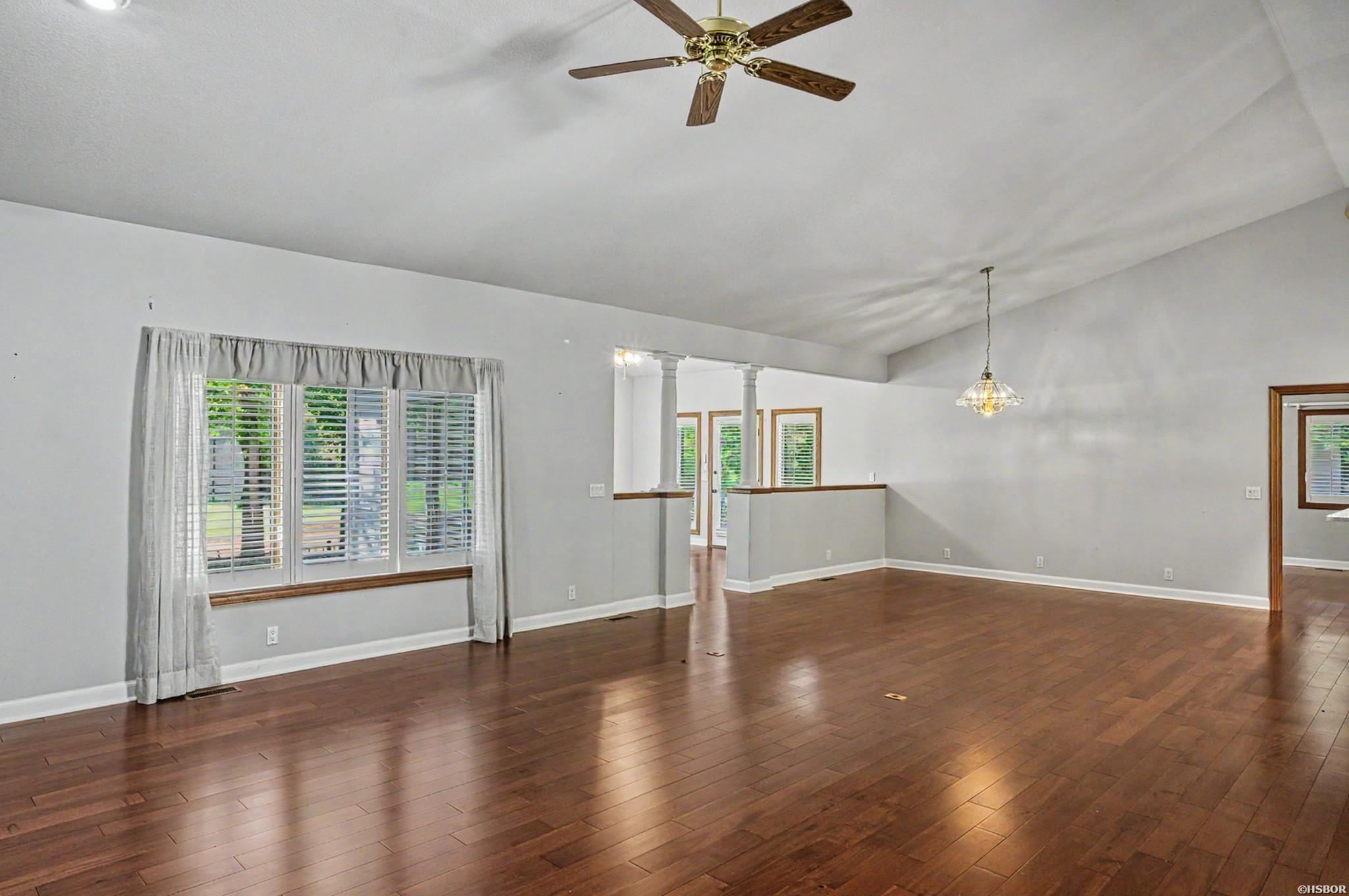 214 Pizarro Drive Property Photo 10