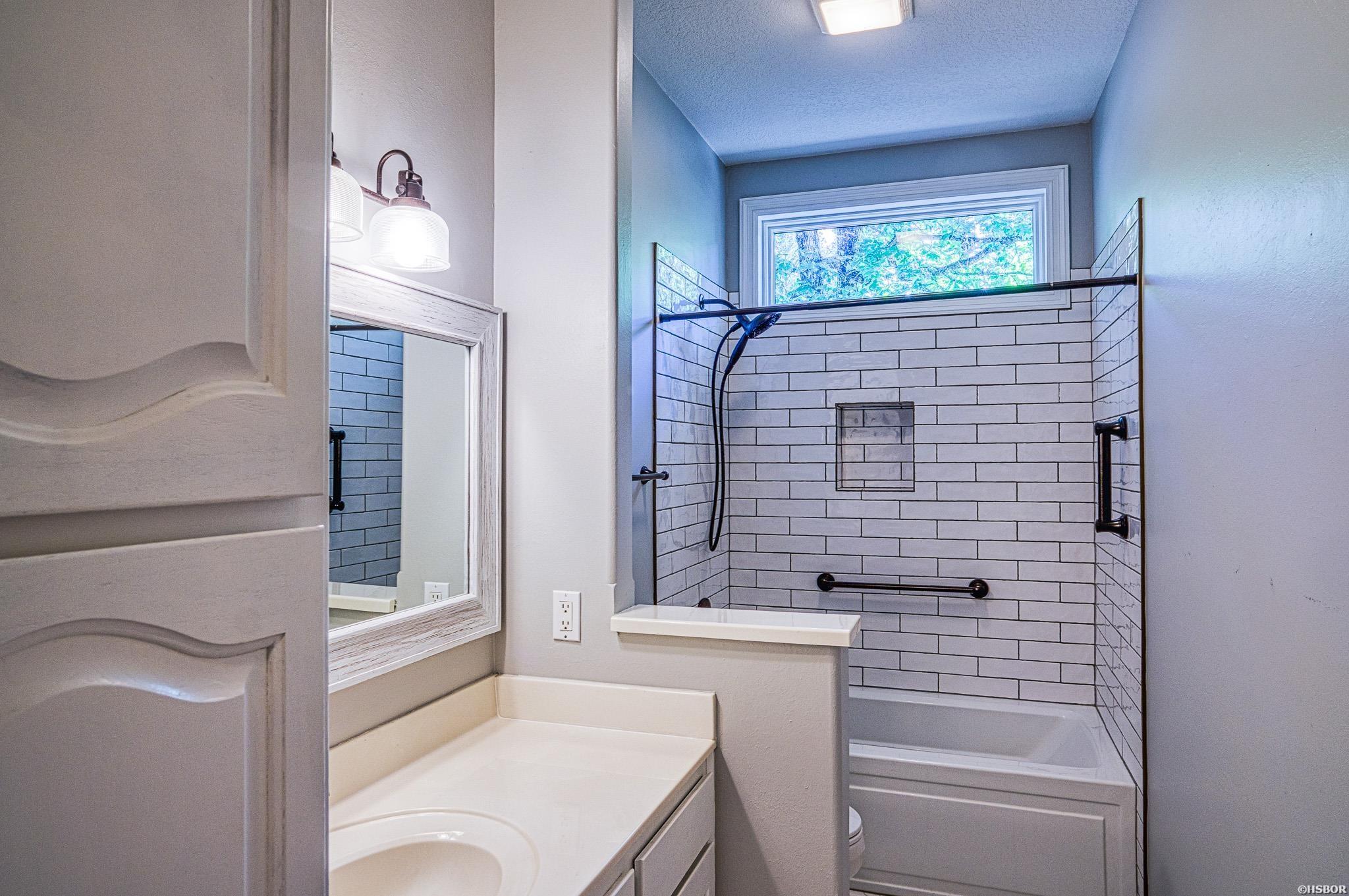 214 Pizarro Drive Property Photo 21