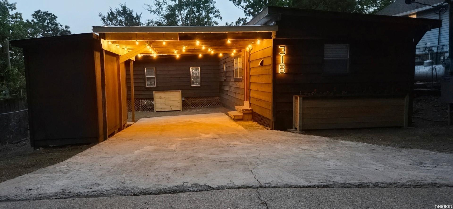 318 Tepee Terrace Property Photo 1