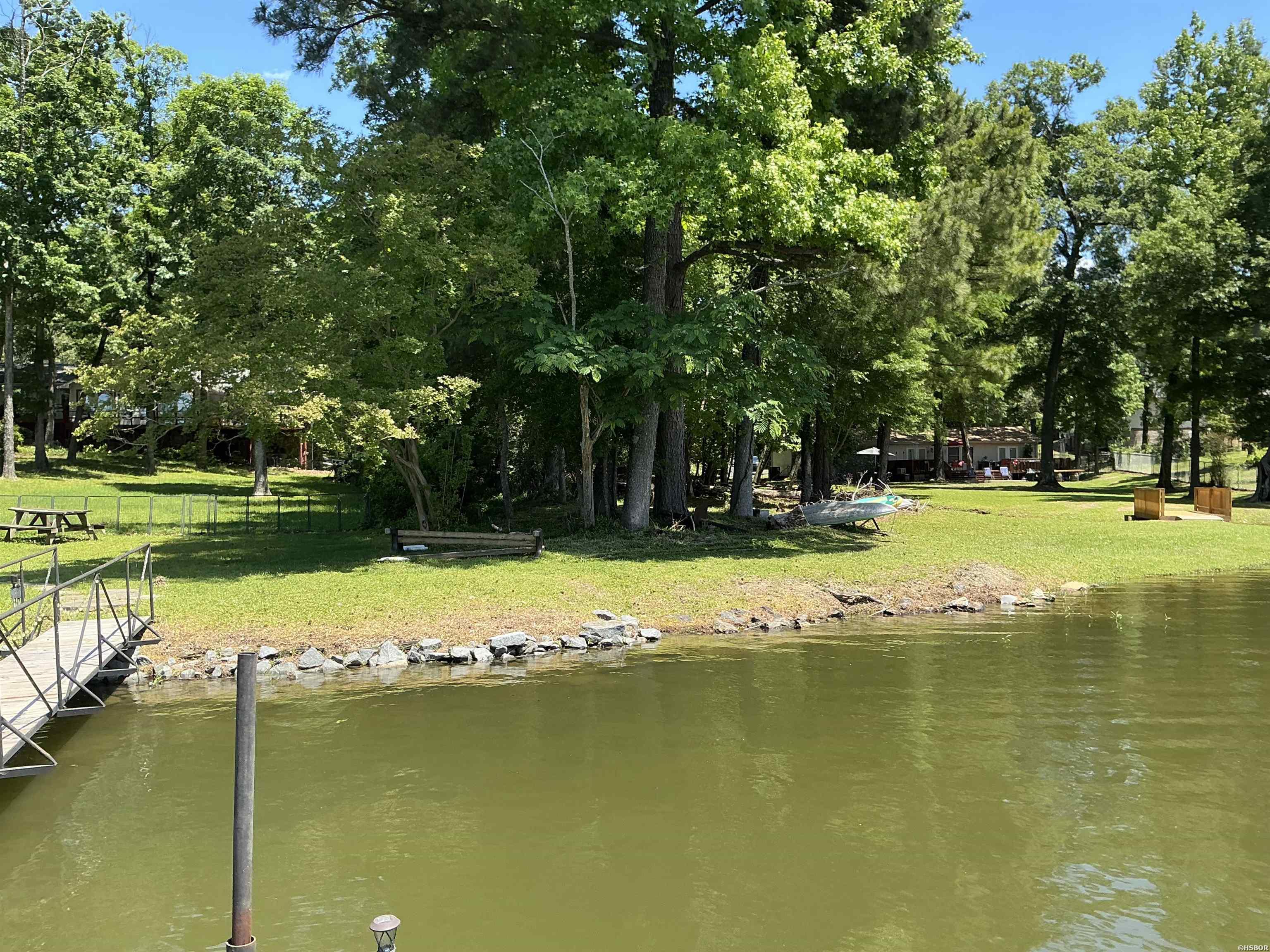 109 Bayshore Cove Property Photo 2