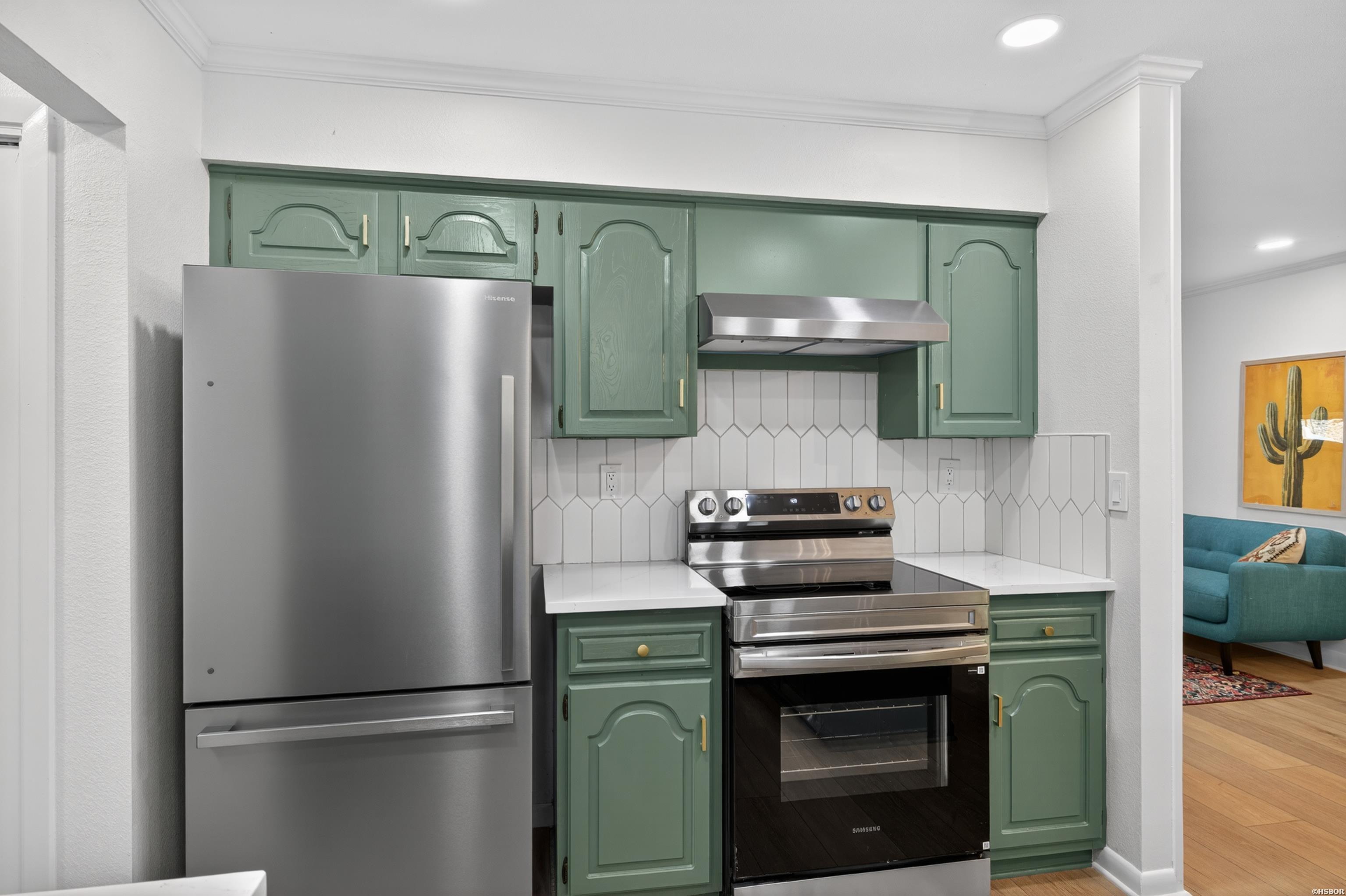 8 Cambre Circle Property Photo 7