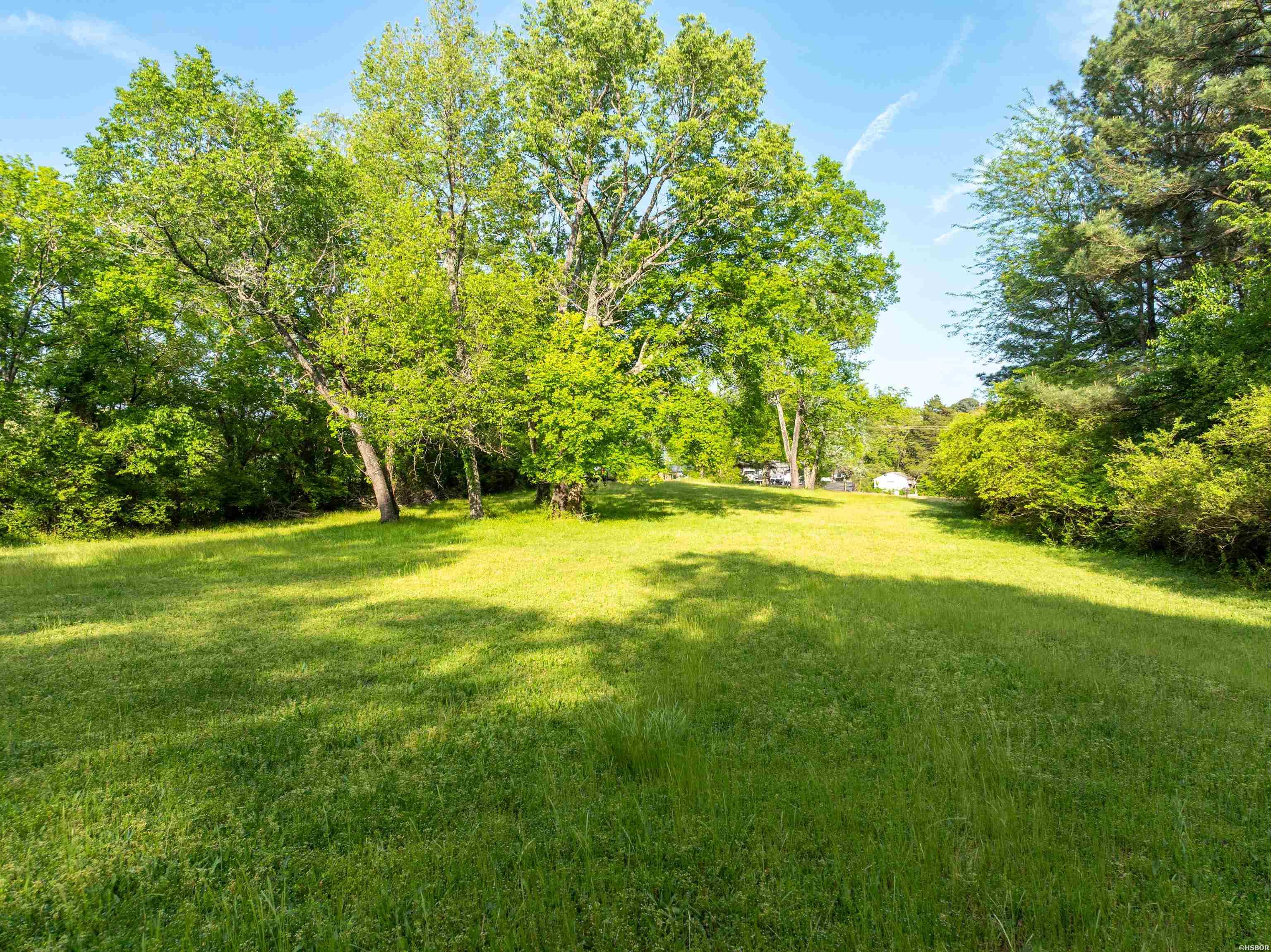 280 Lakeland Drive Property Photo 9