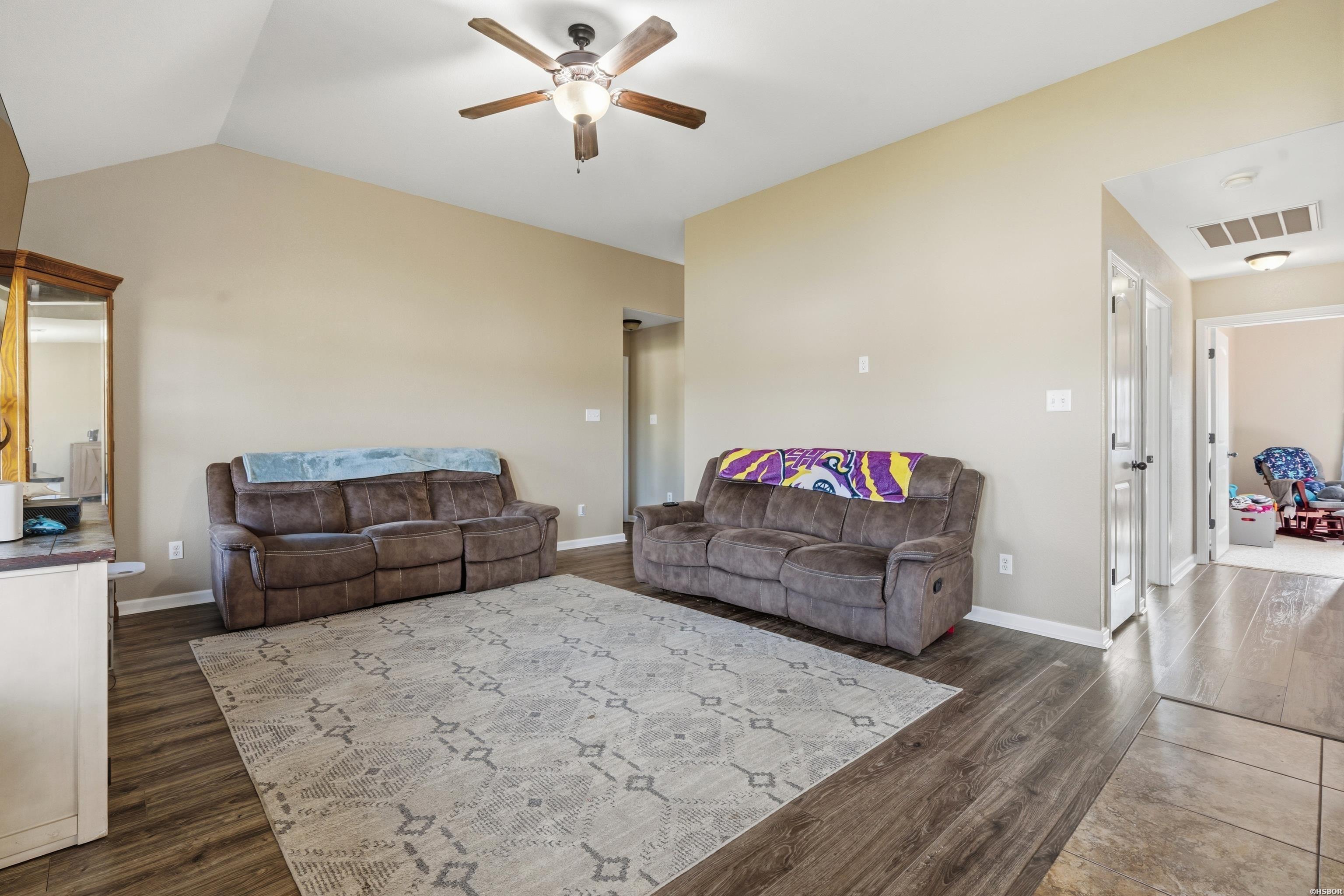 120 Hillshire Loop Property Photo 5