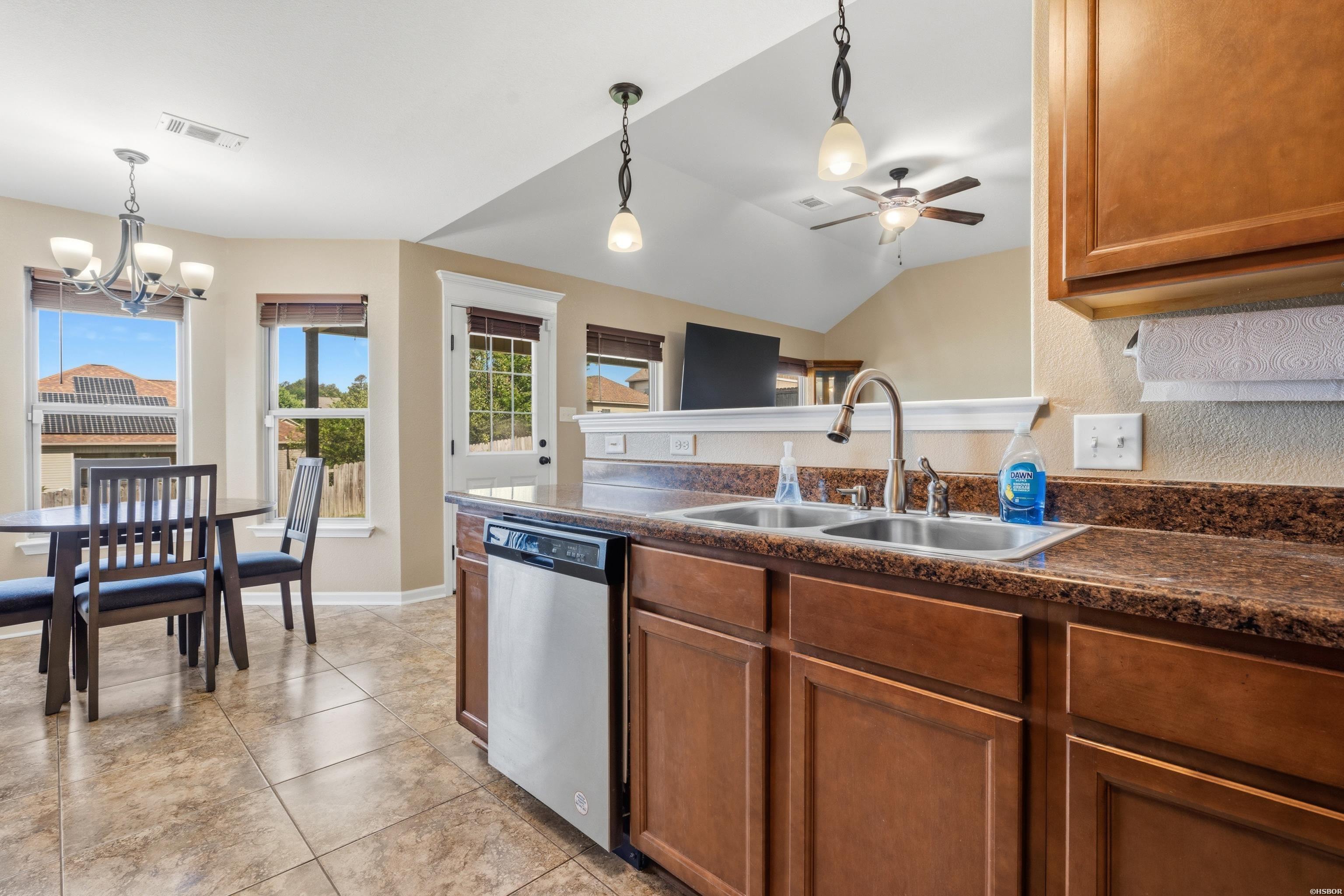 120 Hillshire Loop Property Photo 7