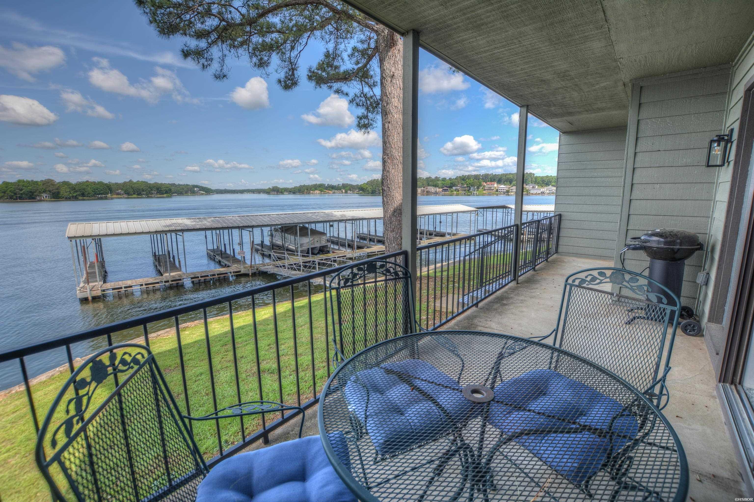 120 Catalina Circle Property Photo 4