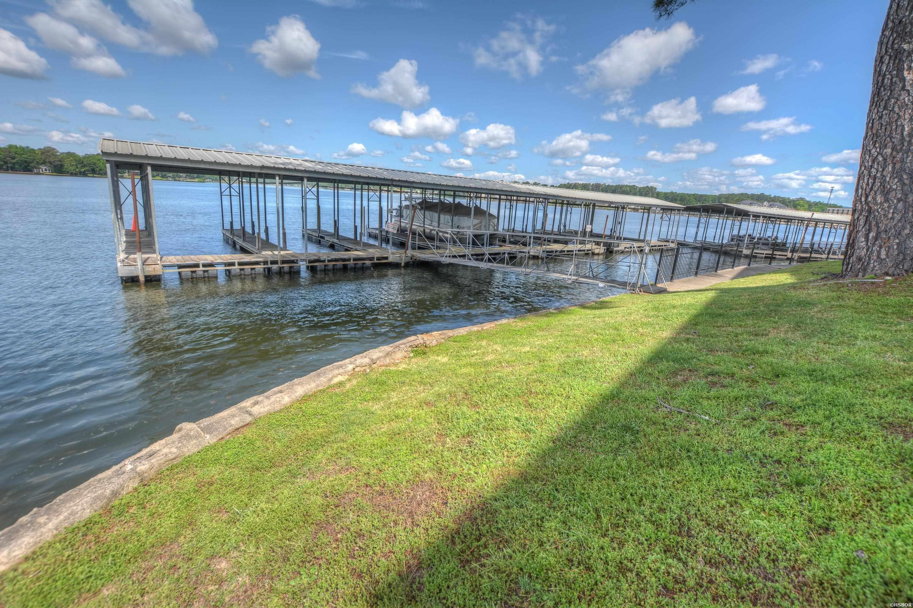 120 Catalina Circle Property Photo 5