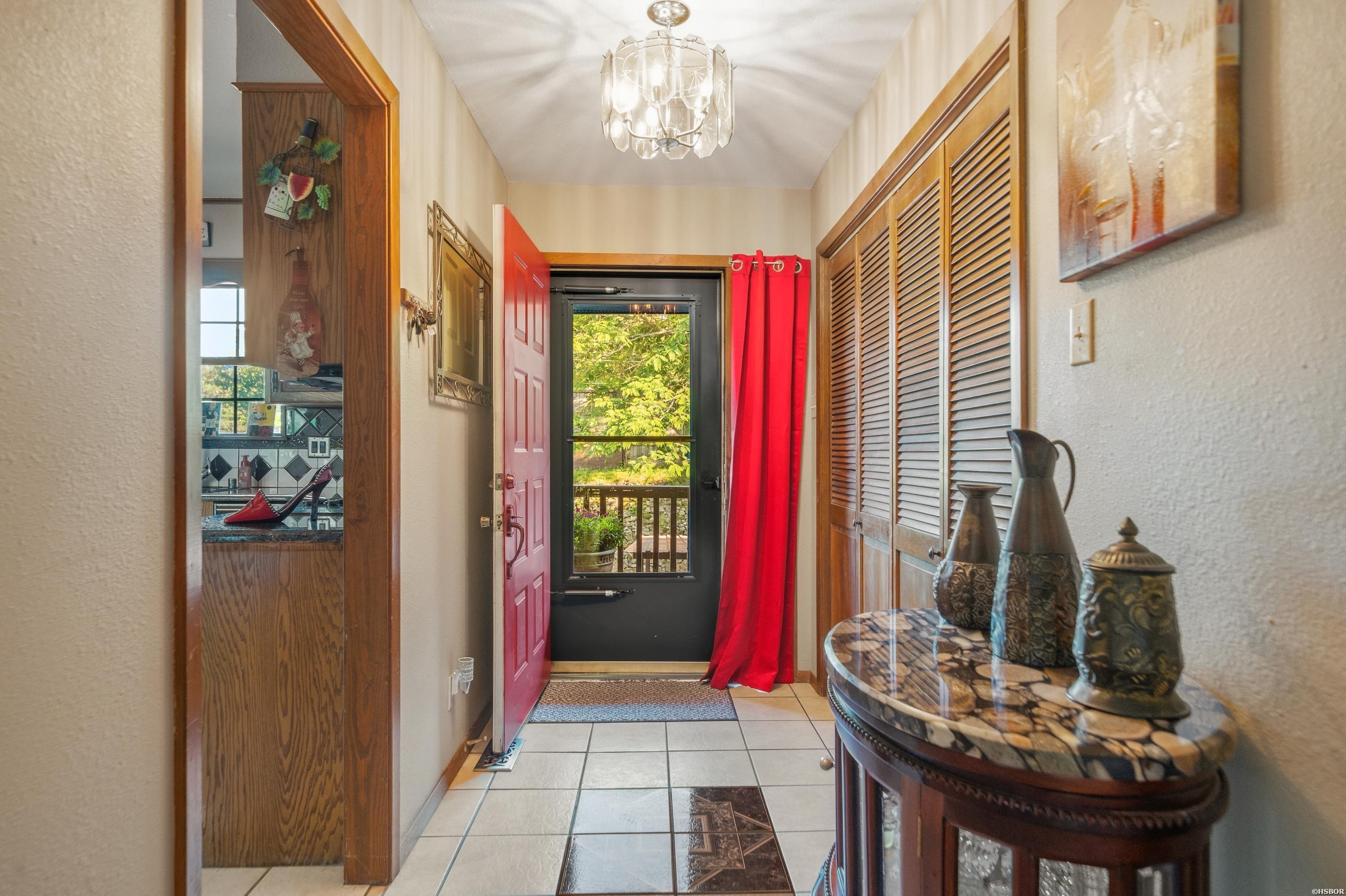 2311 Lakeshore Drive Property Photo 3