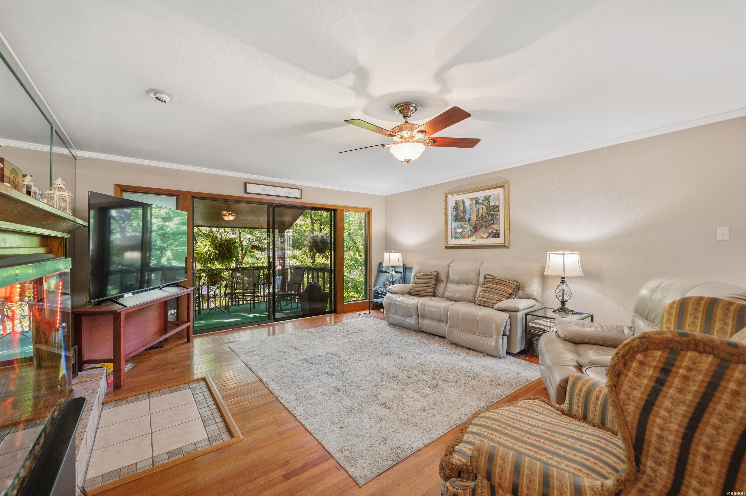 2311 Lakeshore Drive Property Photo 5