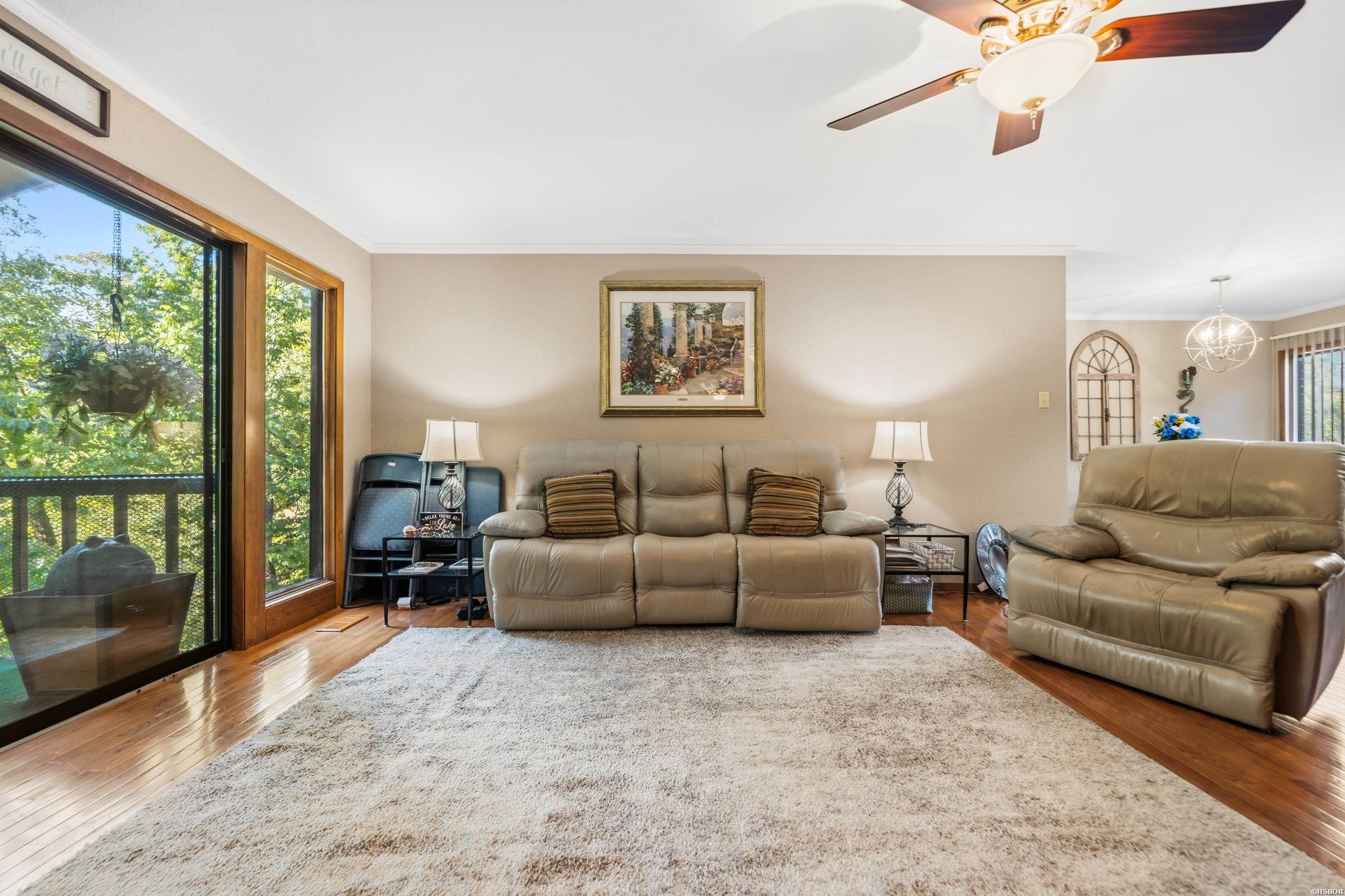 2311 Lakeshore Drive Property Photo 8