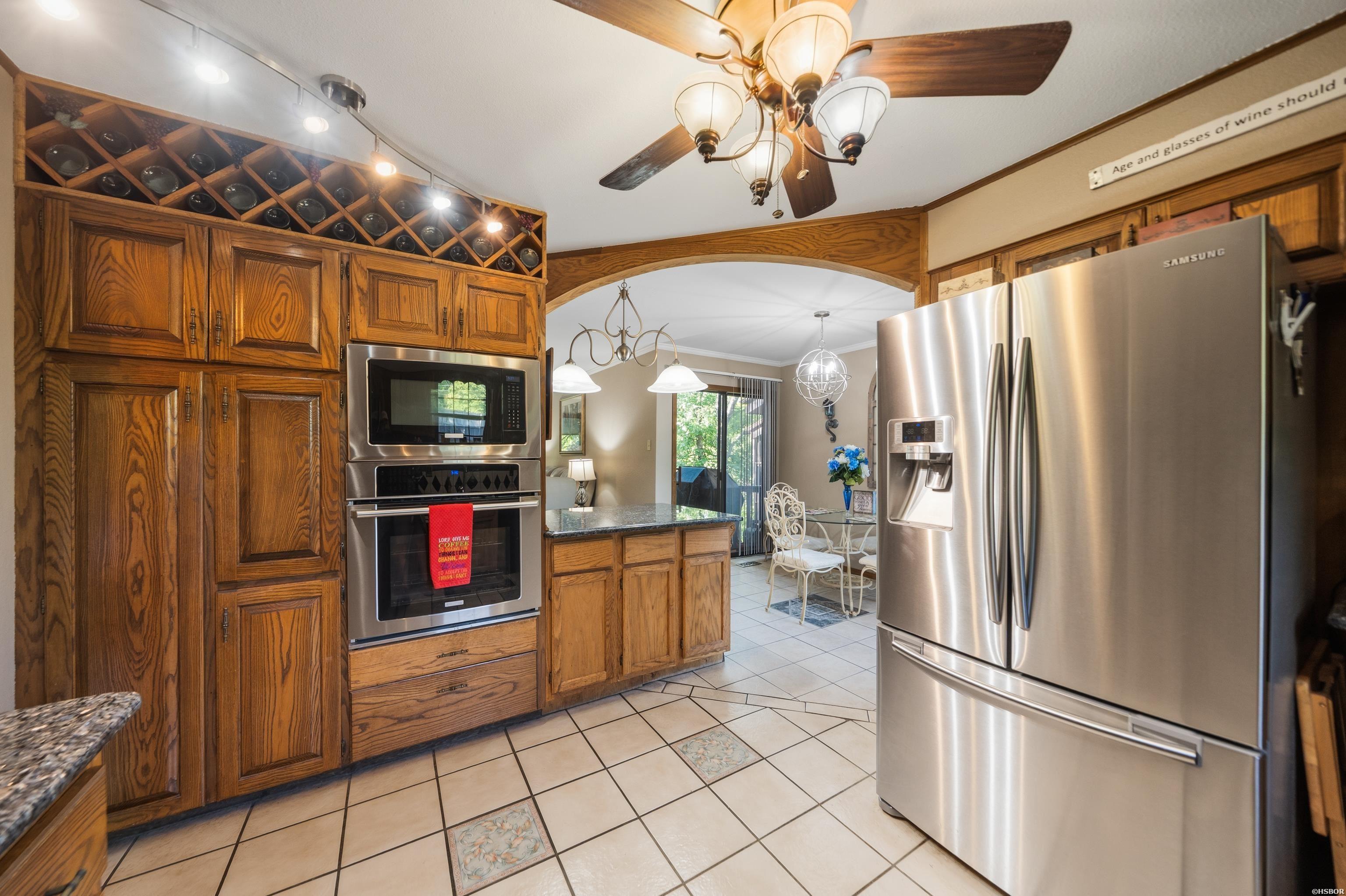 2311 Lakeshore Drive Property Photo 17
