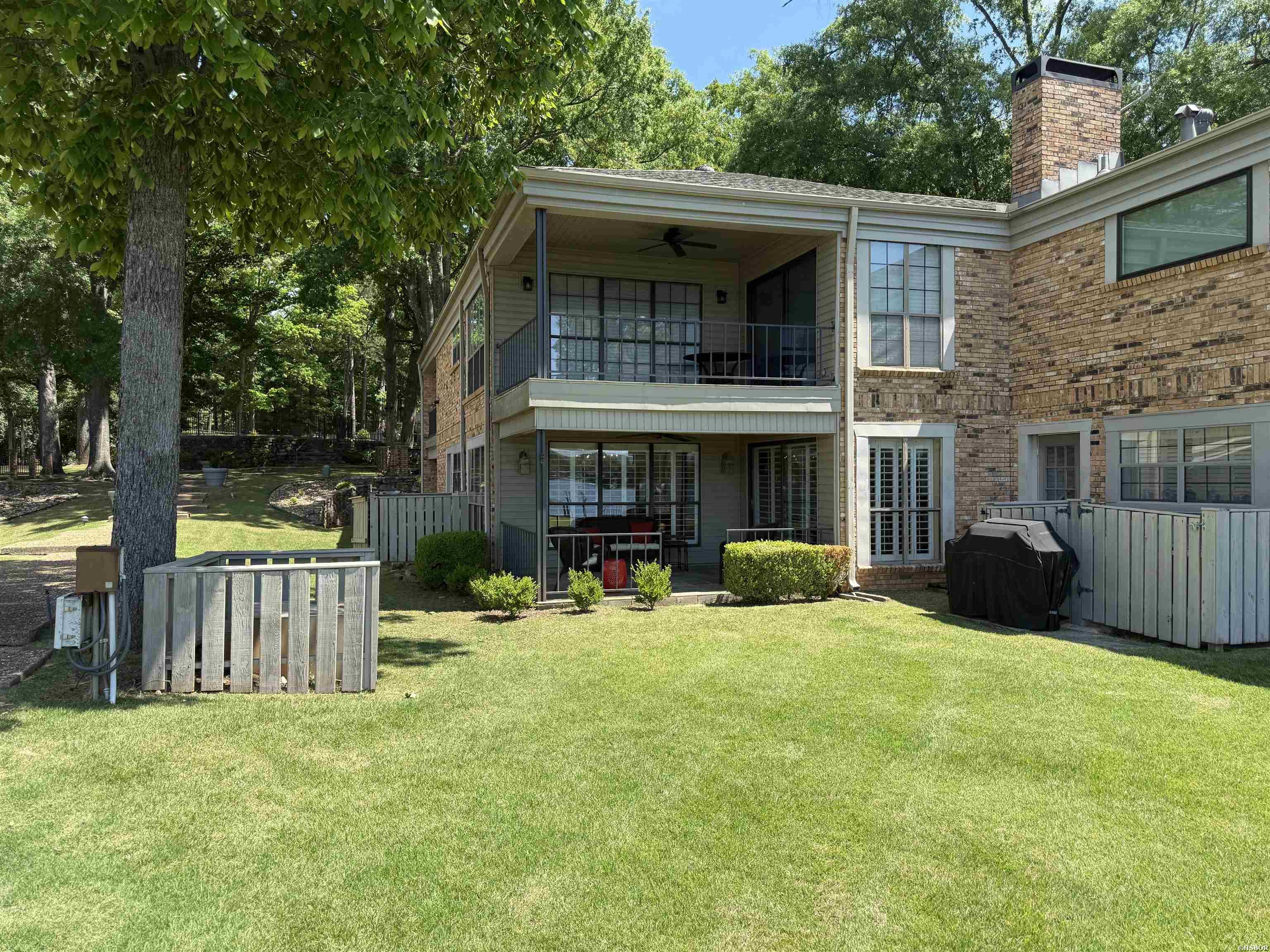 1201 Lakeshore Property Photo 4