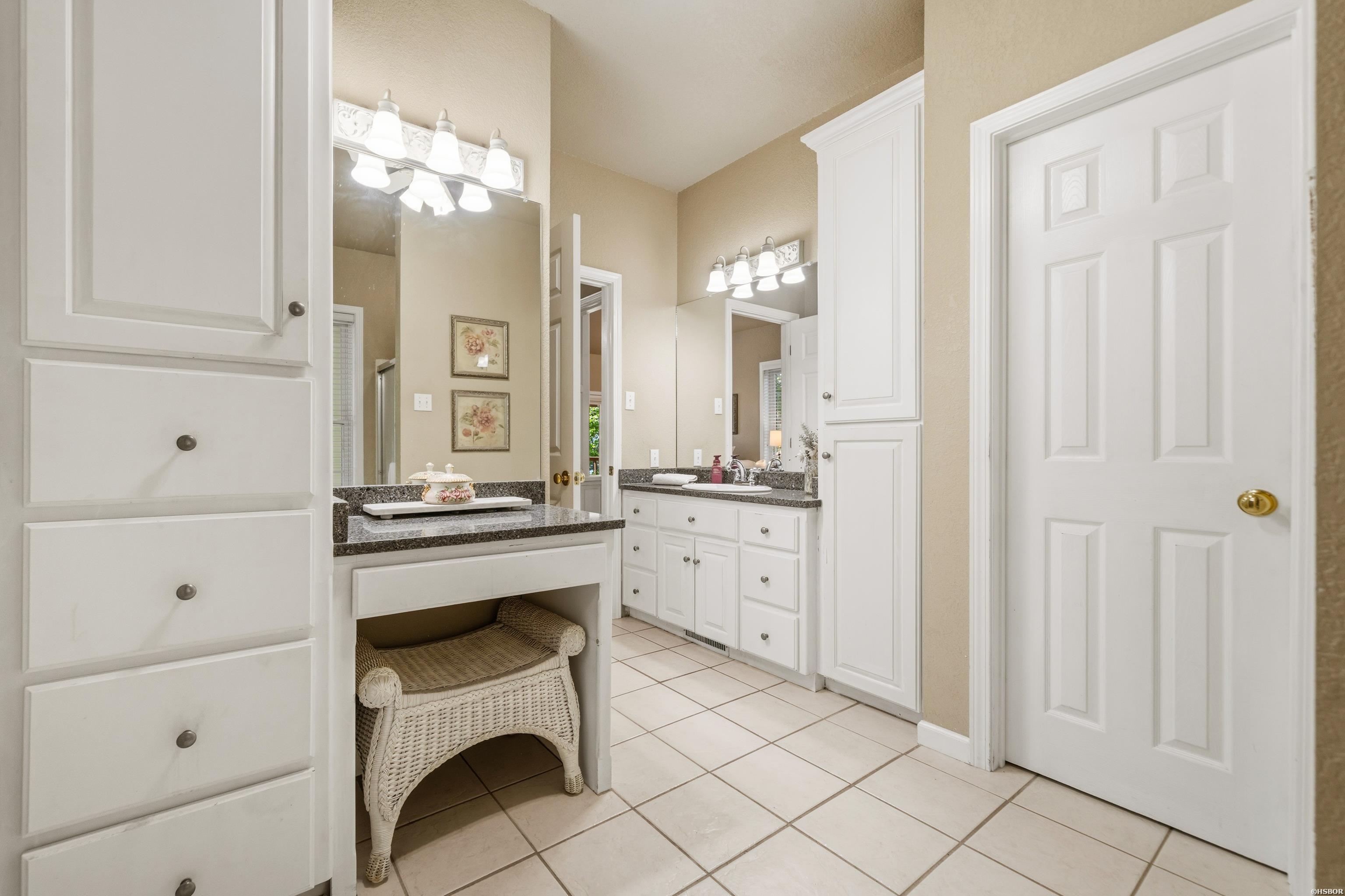 327 Longview Point Property Photo 27