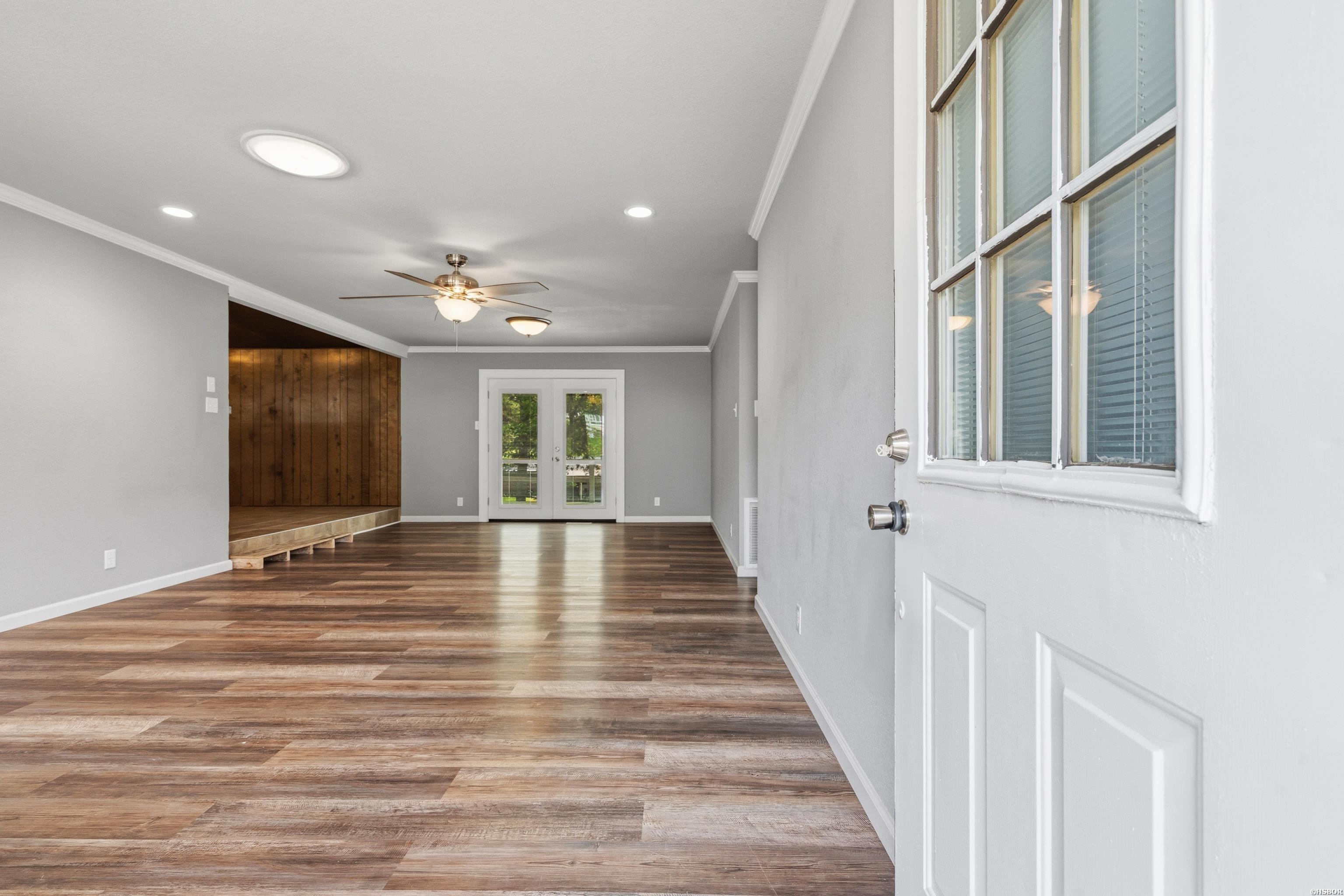 325 Cain Property Photo 6