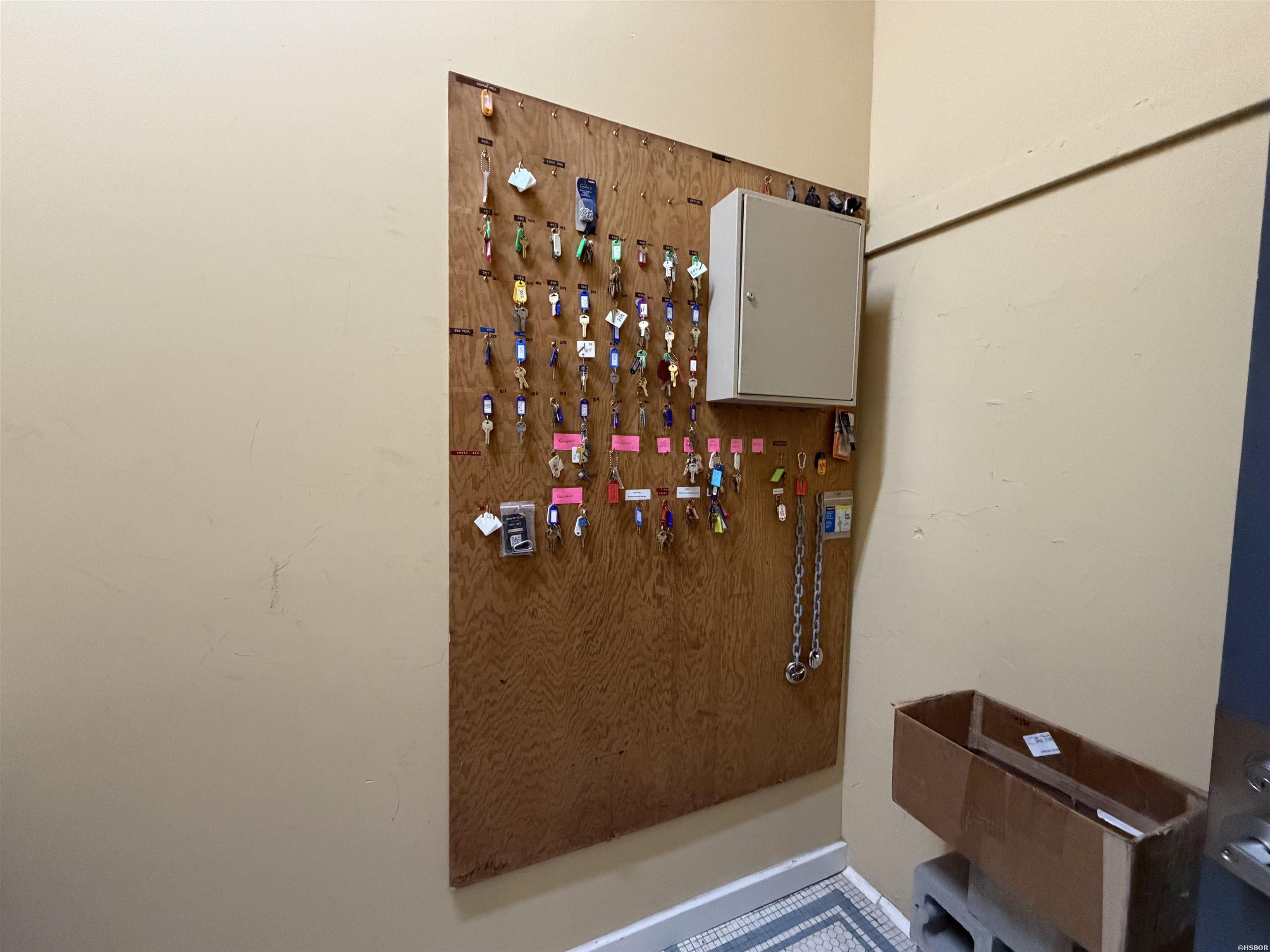 125 Oak Street Property Photo 14