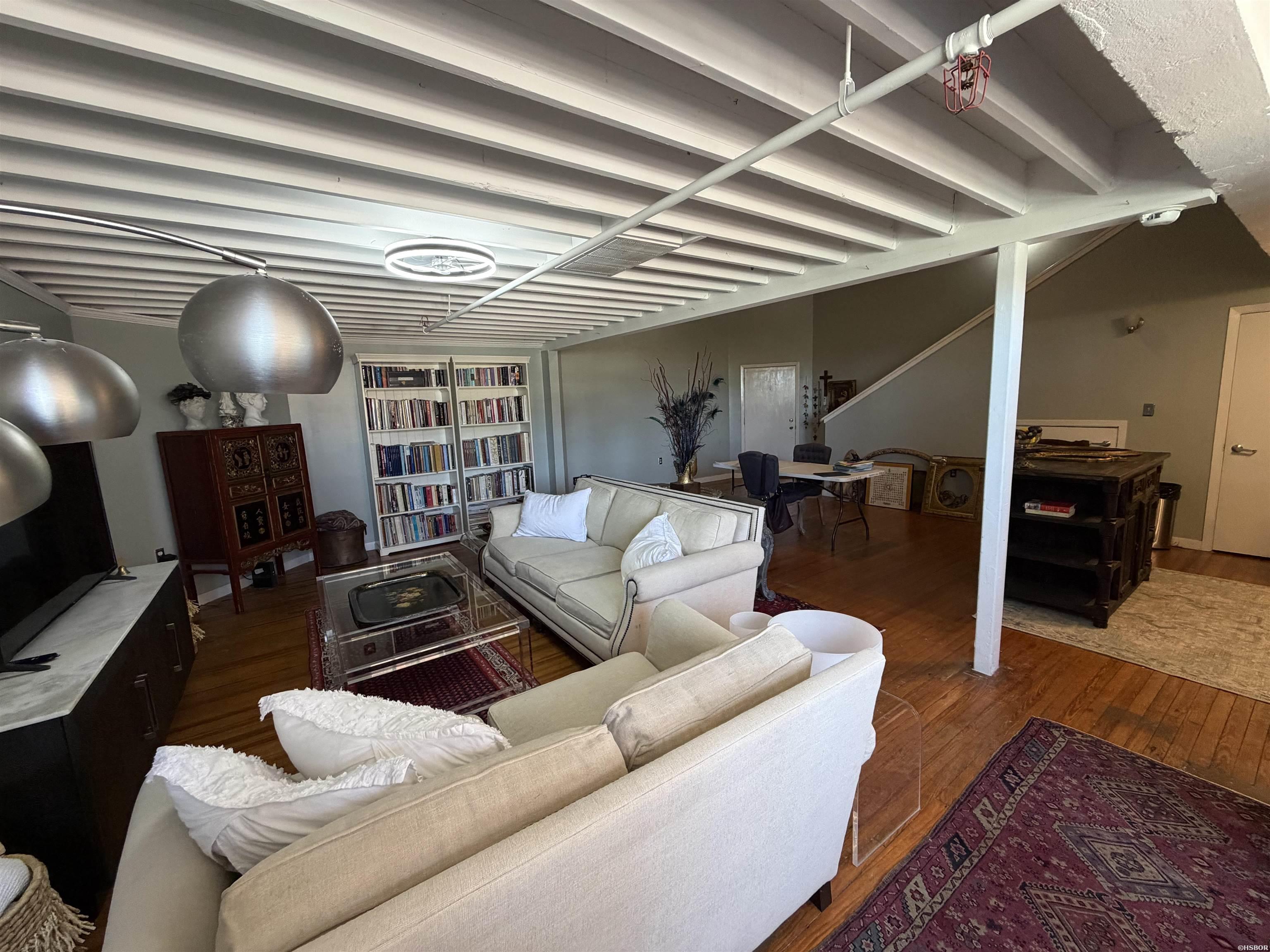 125 Oak Street Property Photo 36