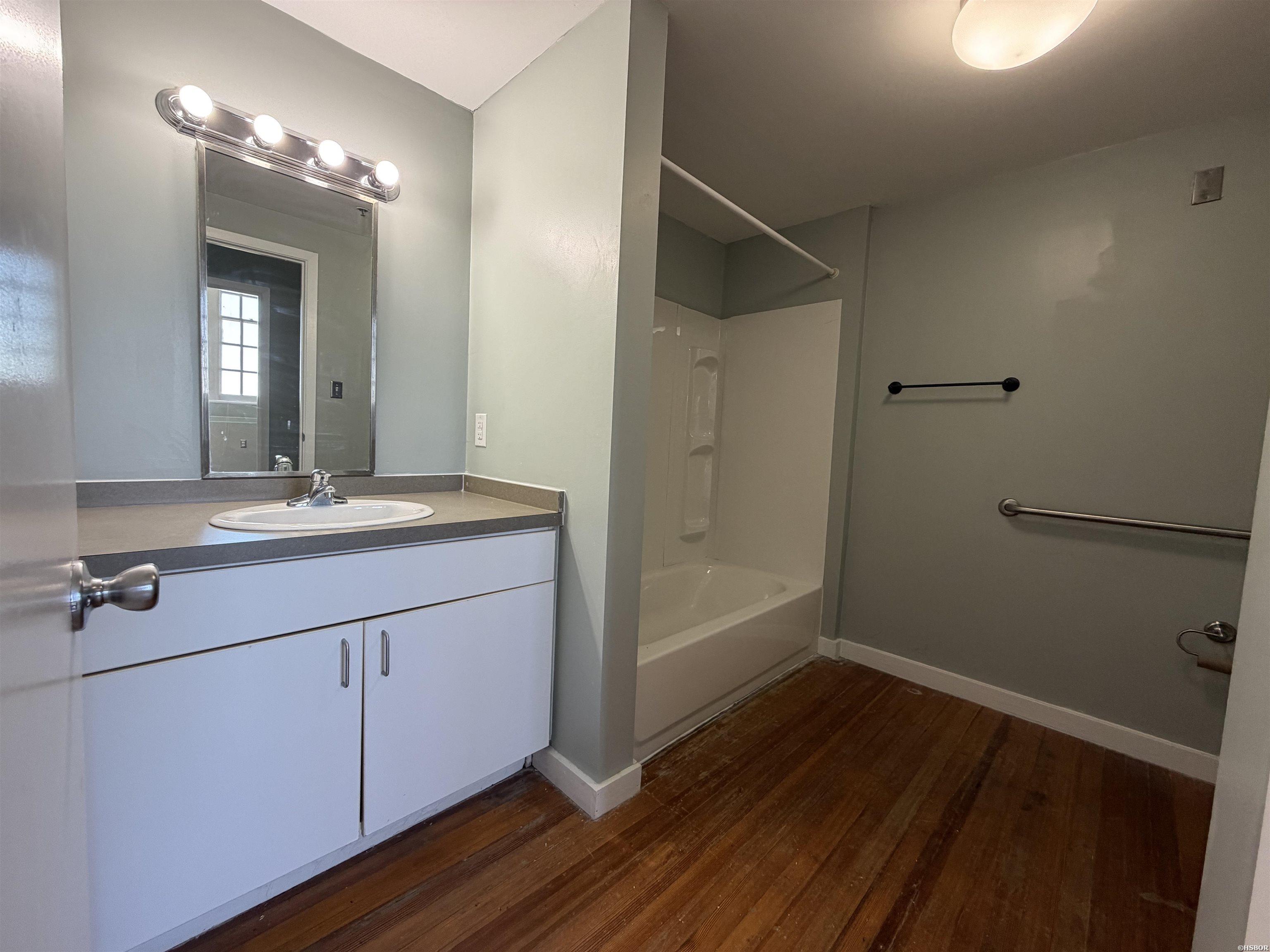 125 Oak Street Property Photo 43