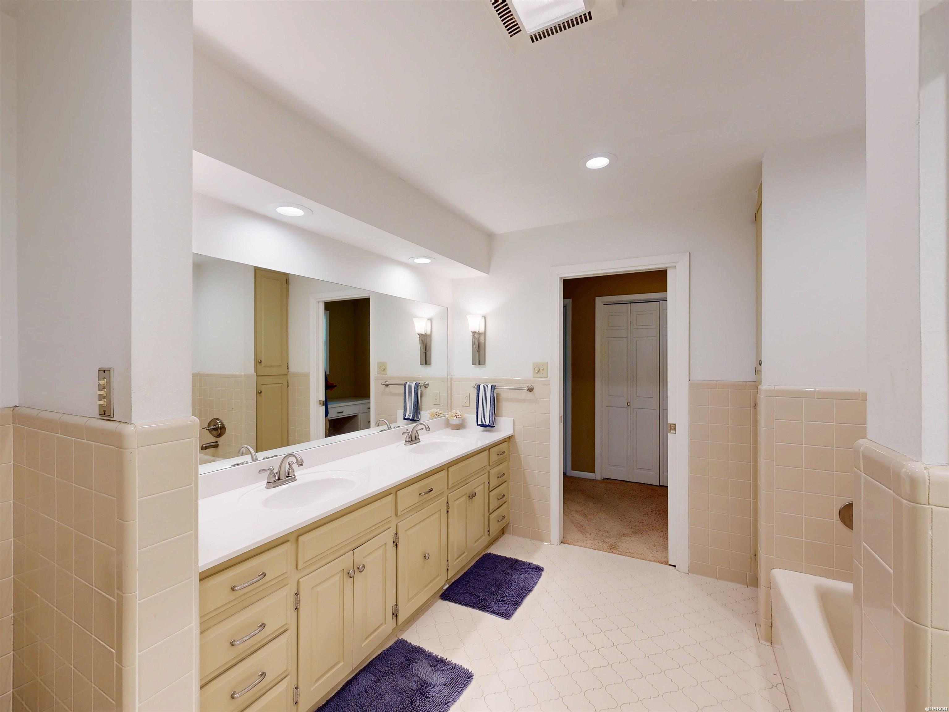 112 Leigh Circle Property Photo 19