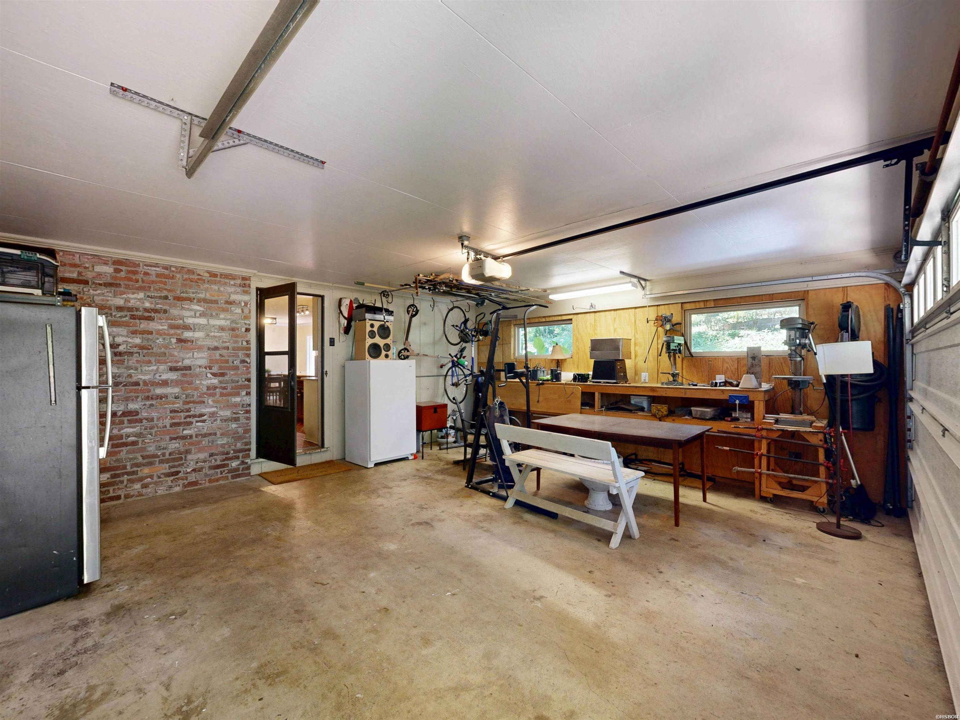 112 Leigh Circle Property Photo 47