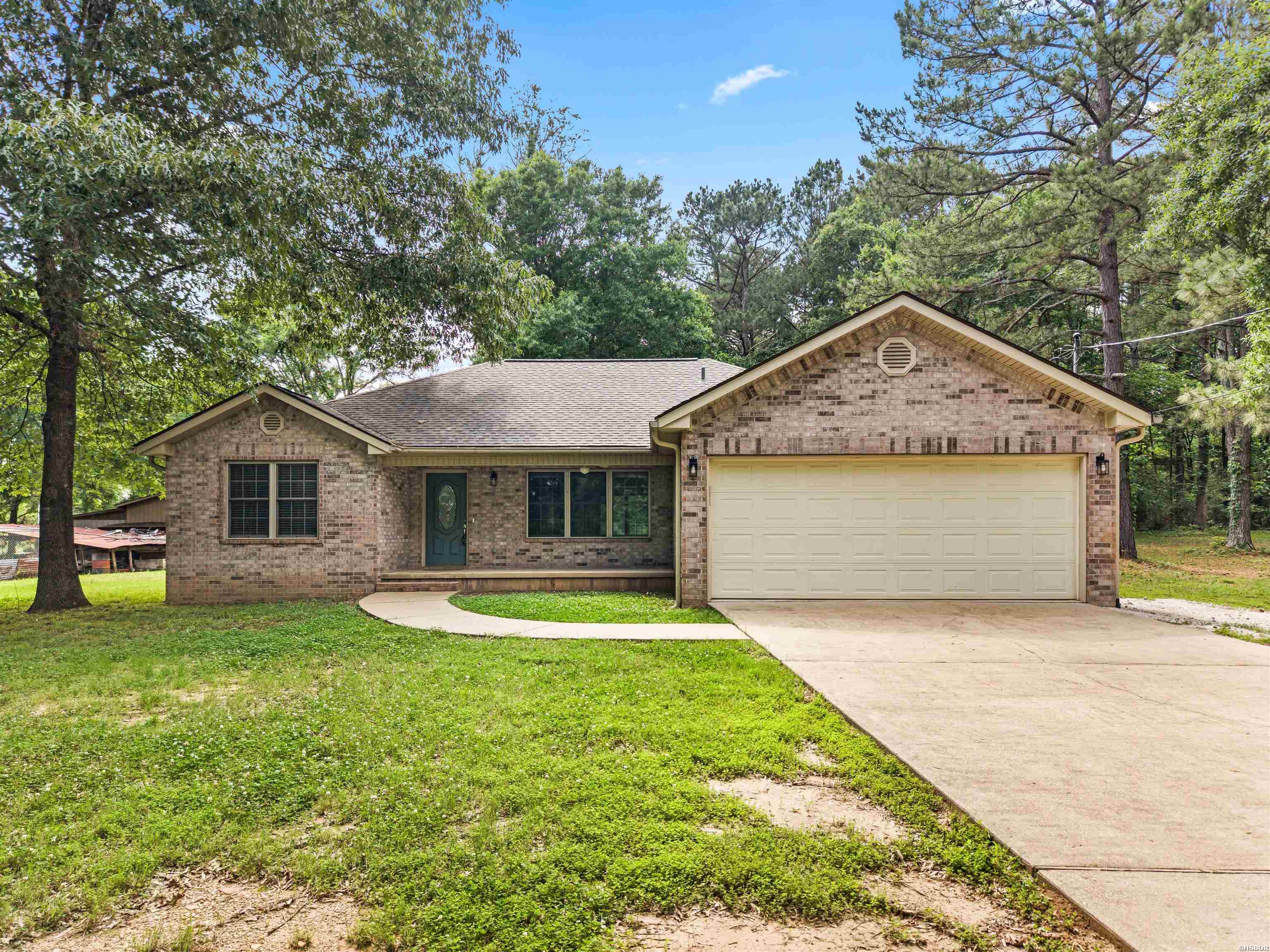 115 BLACKBEARD Drive Property Photo 1