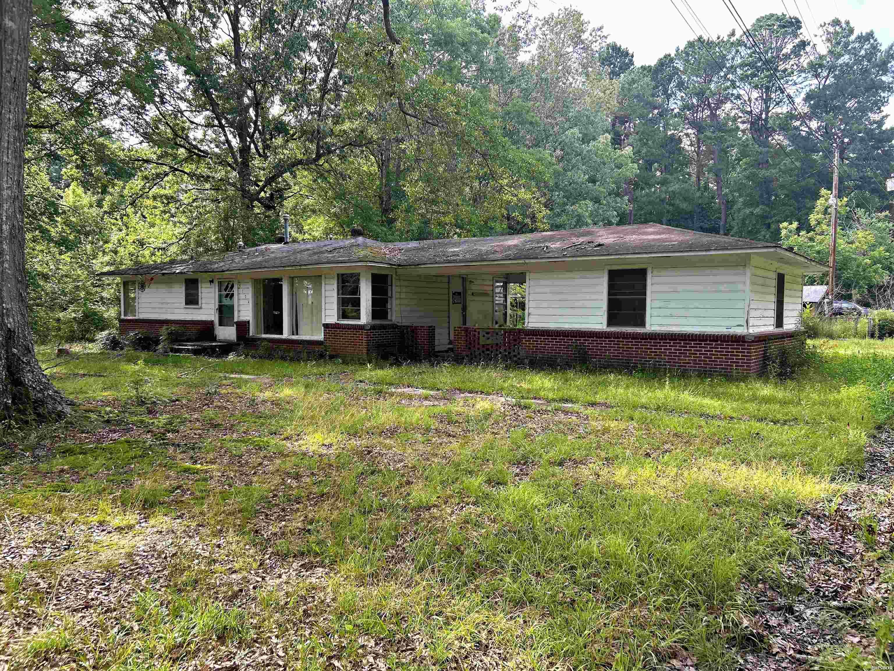 4174 Central Road Property Photo 1