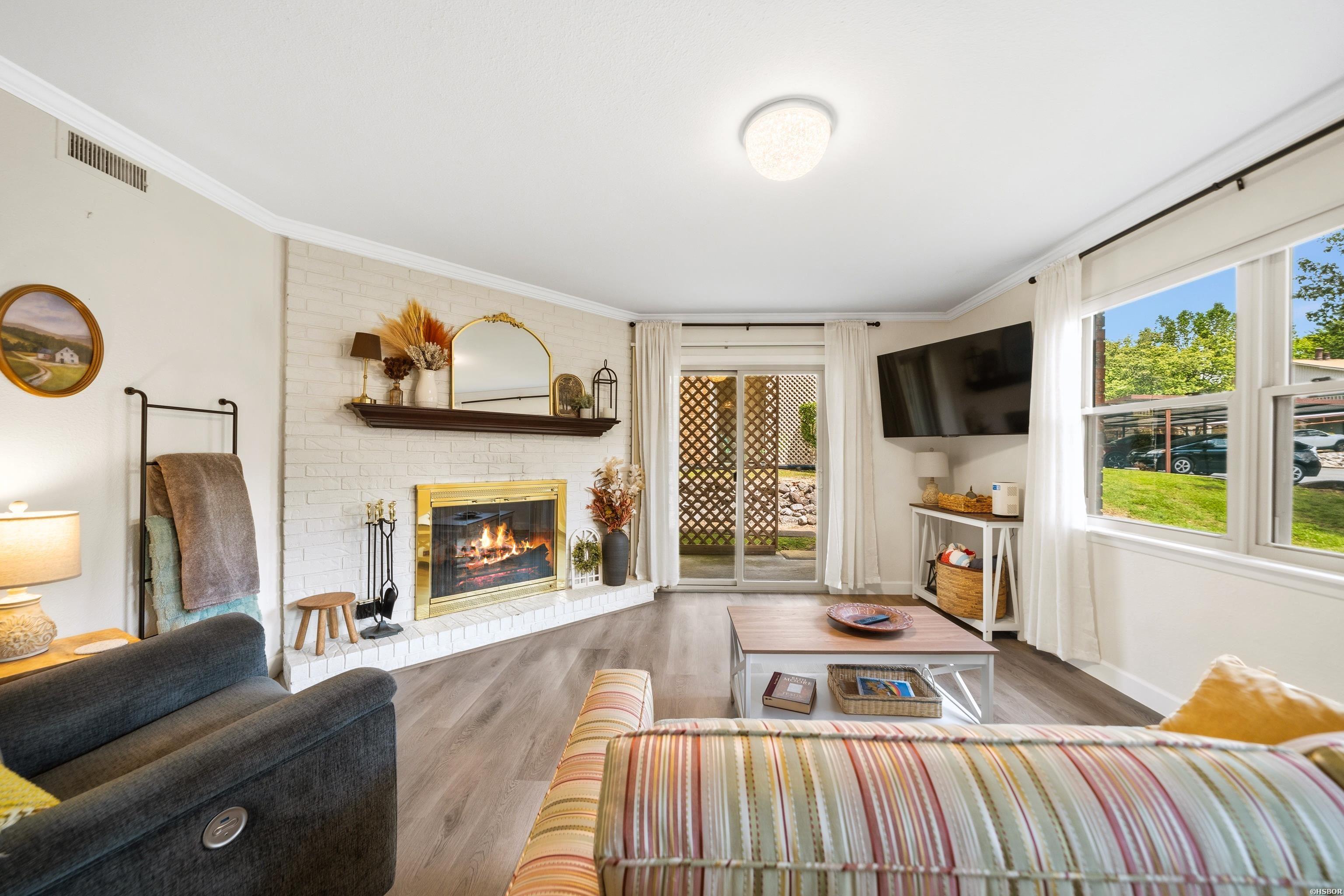 160 Cooper Street Property Photo 4