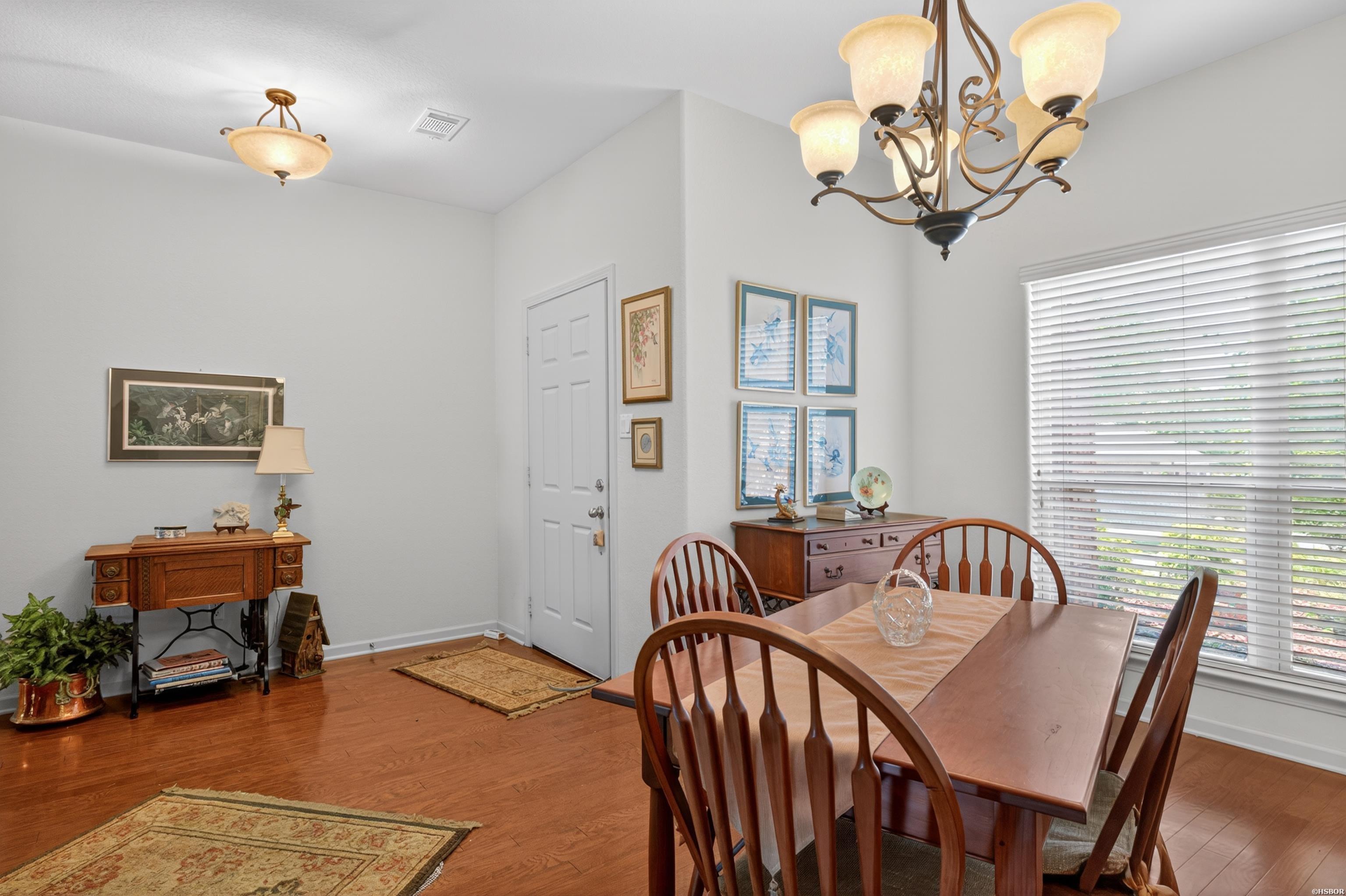 114 Sand Pebble Property Photo 6