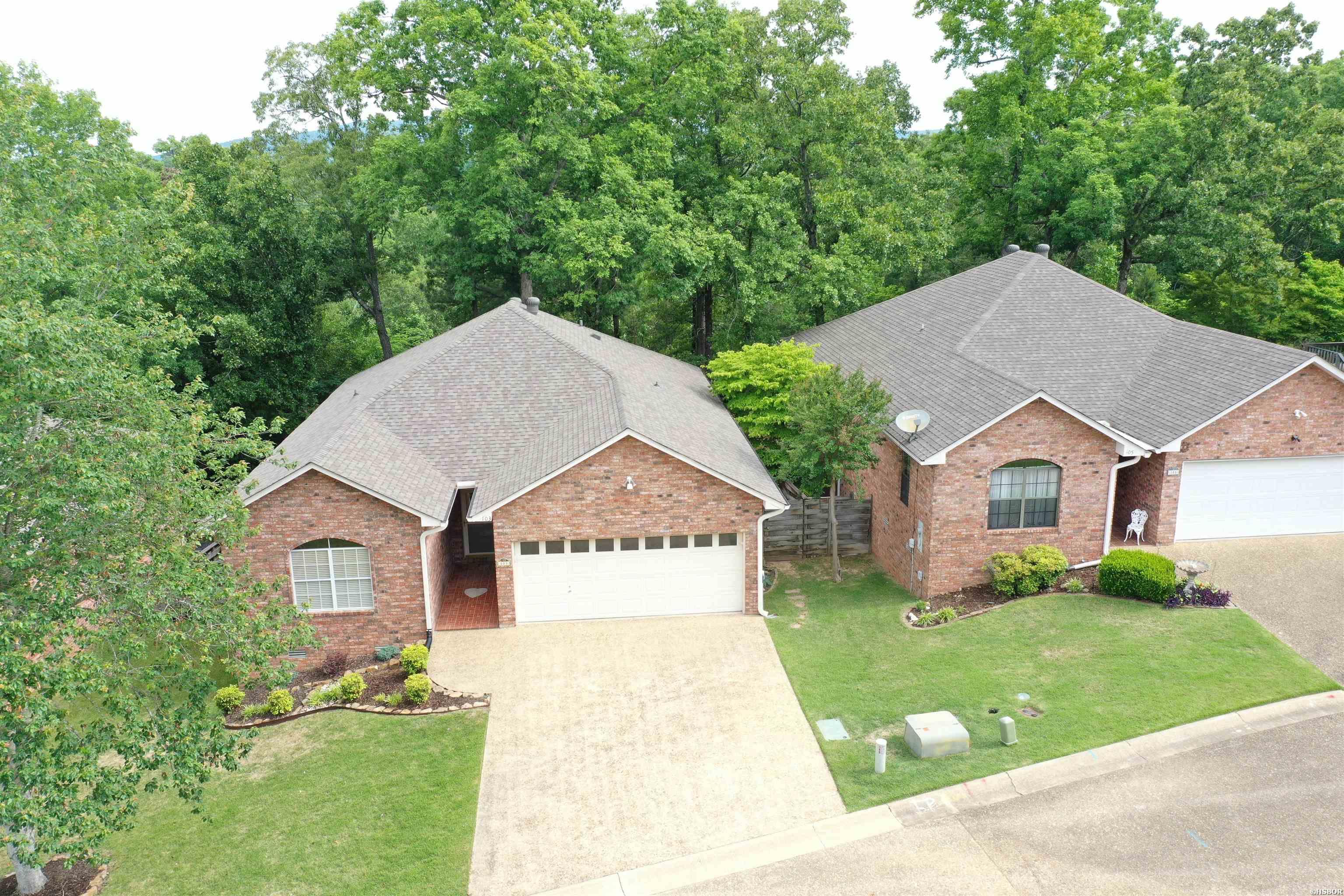 103 Creekview Terrace Property Photo 4