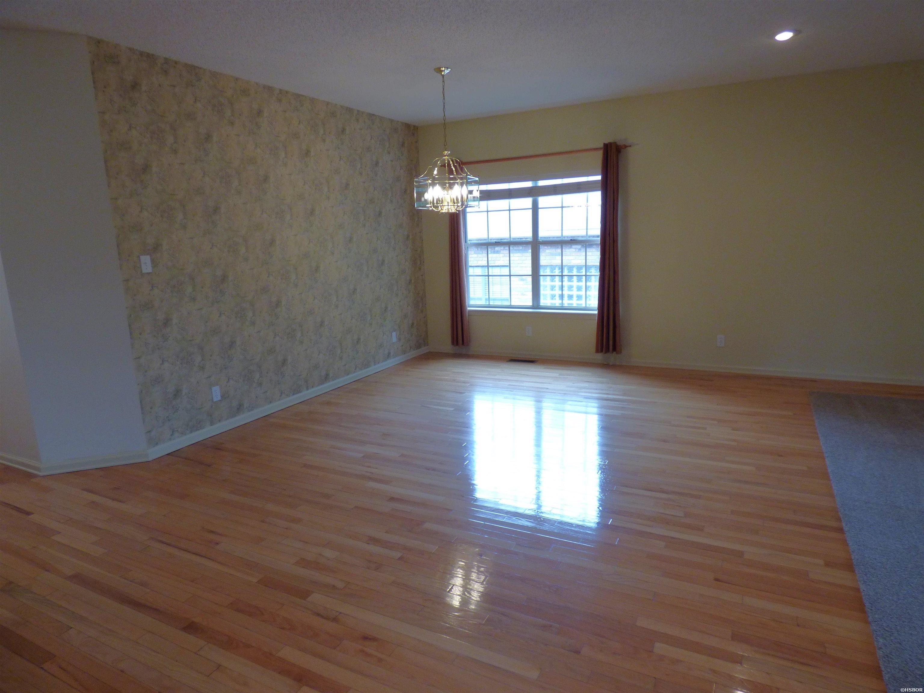 103 Creekview Terrace Property Photo 11