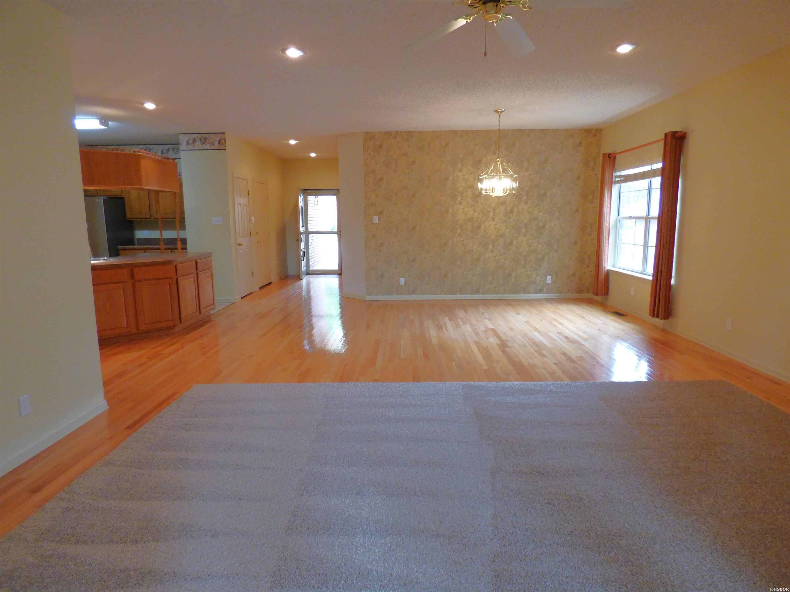 103 Creekview Terrace Property Photo 12