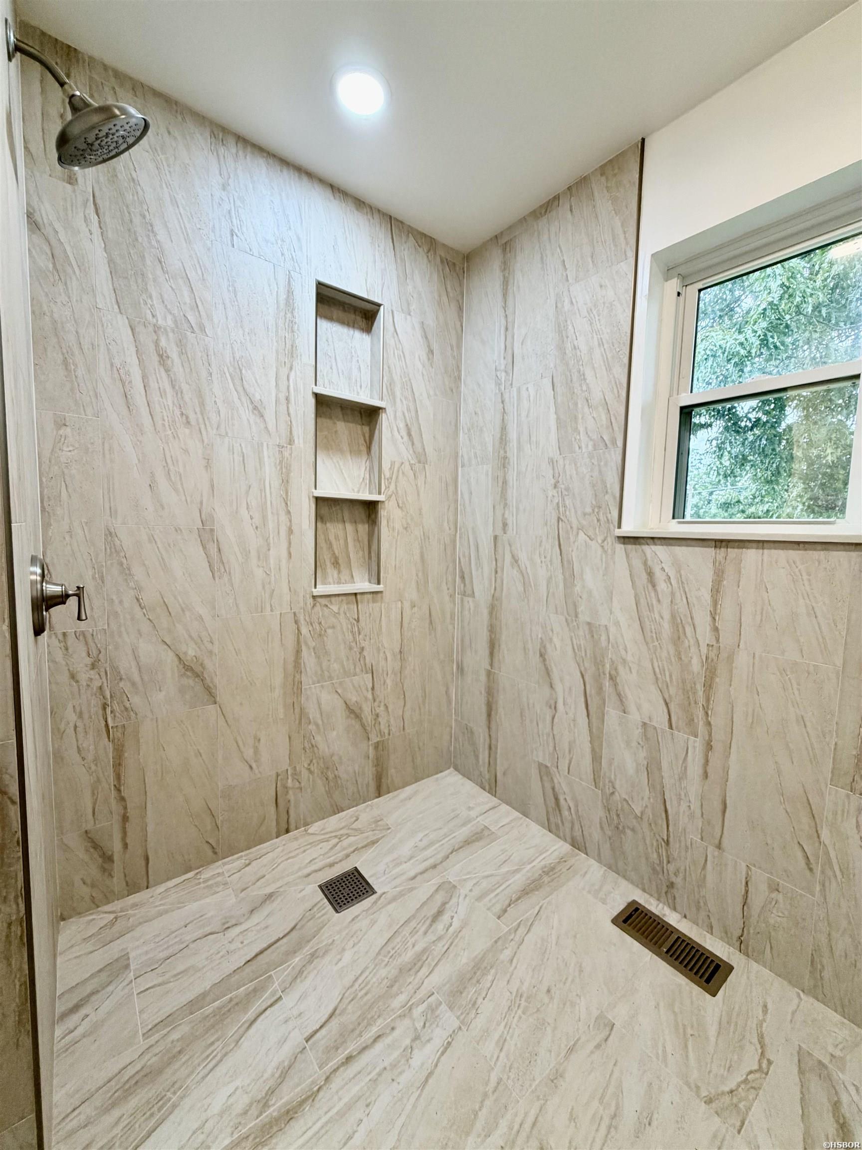 213 Adcock Roads Property Photo 12