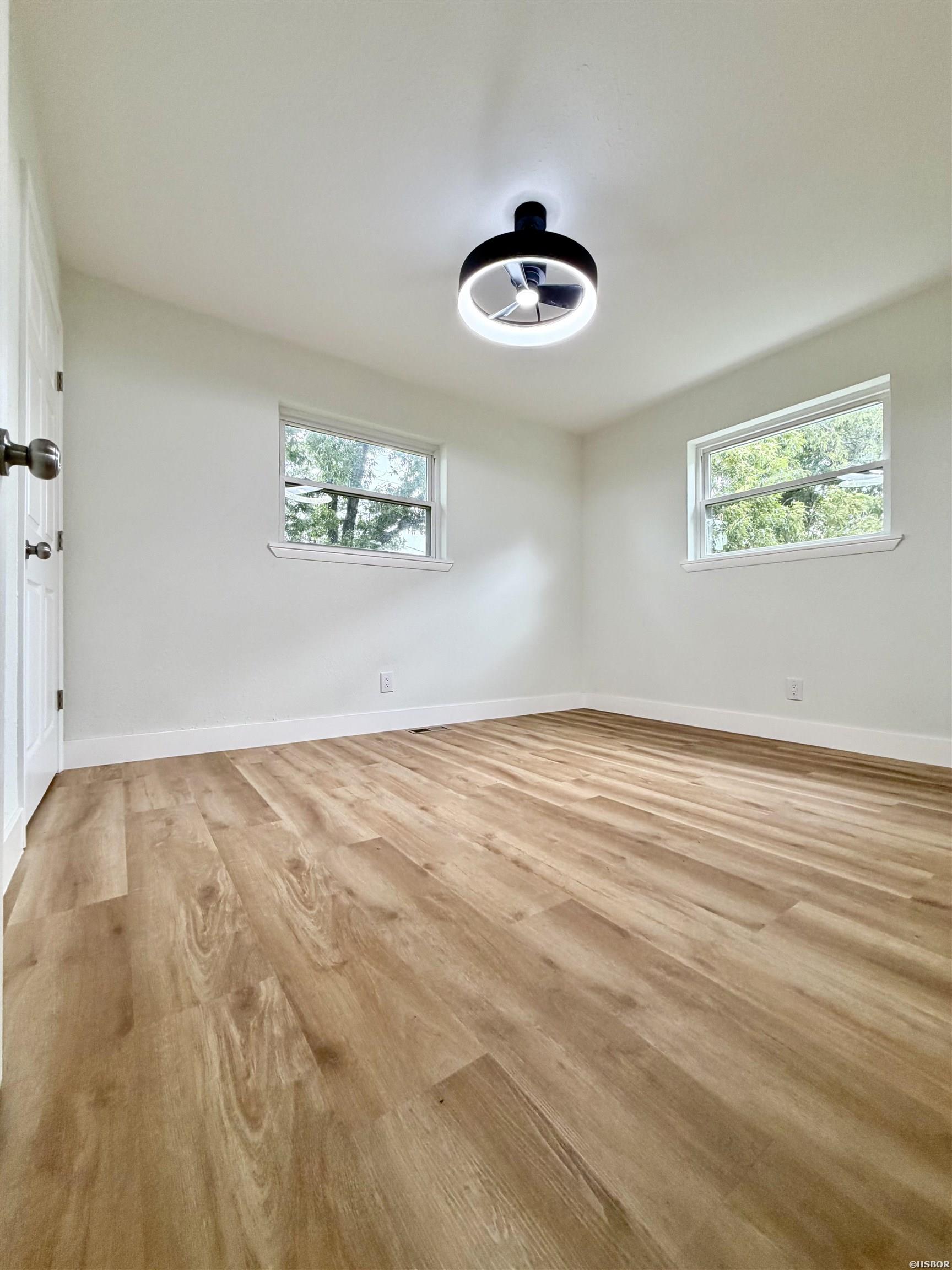 213 Adcock Roads Property Photo 16