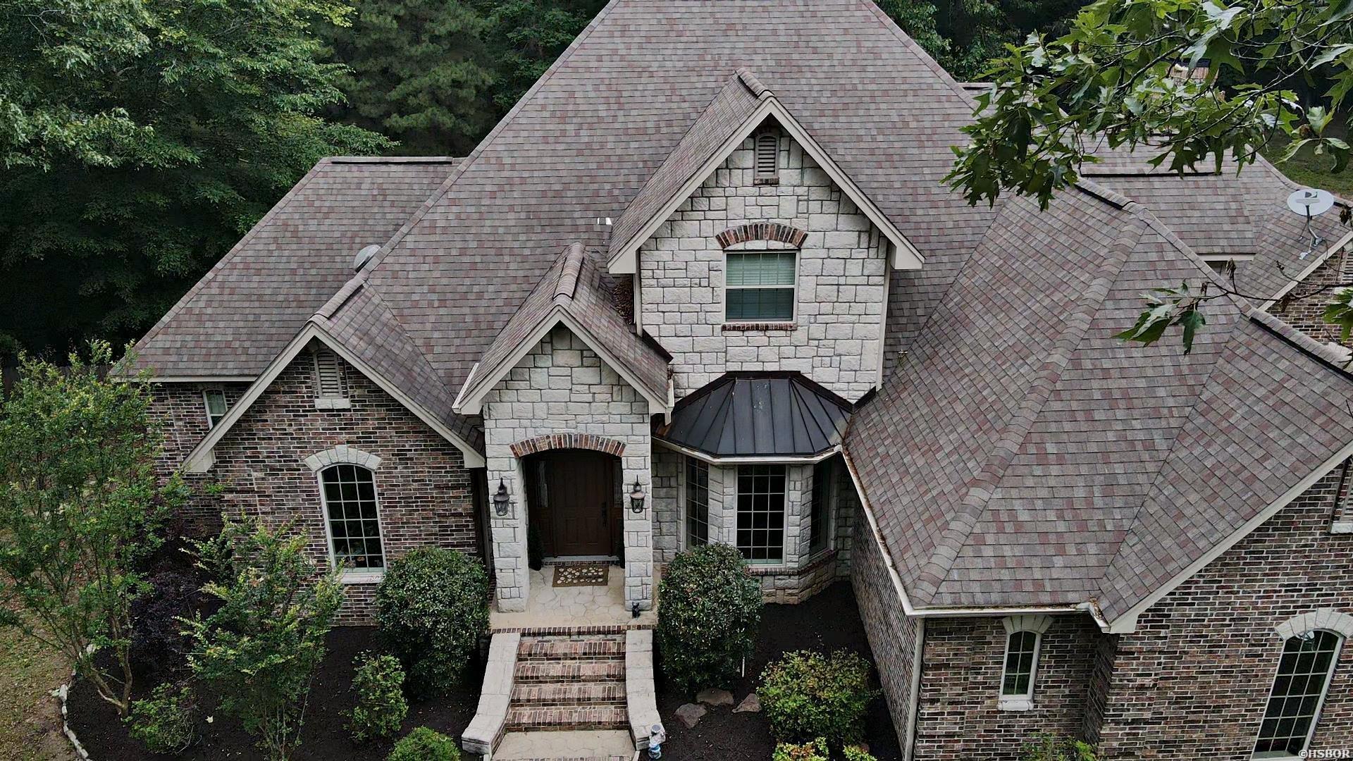 111 Apple Blossom Drive Property Photo 3