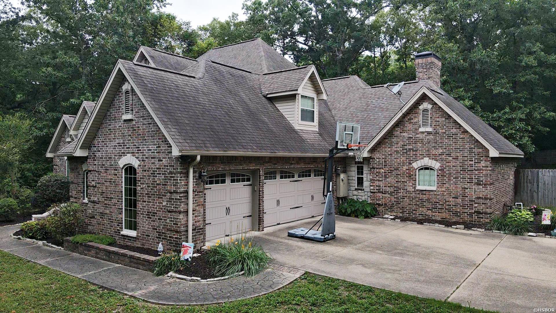 111 Apple Blossom Drive Property Photo 10