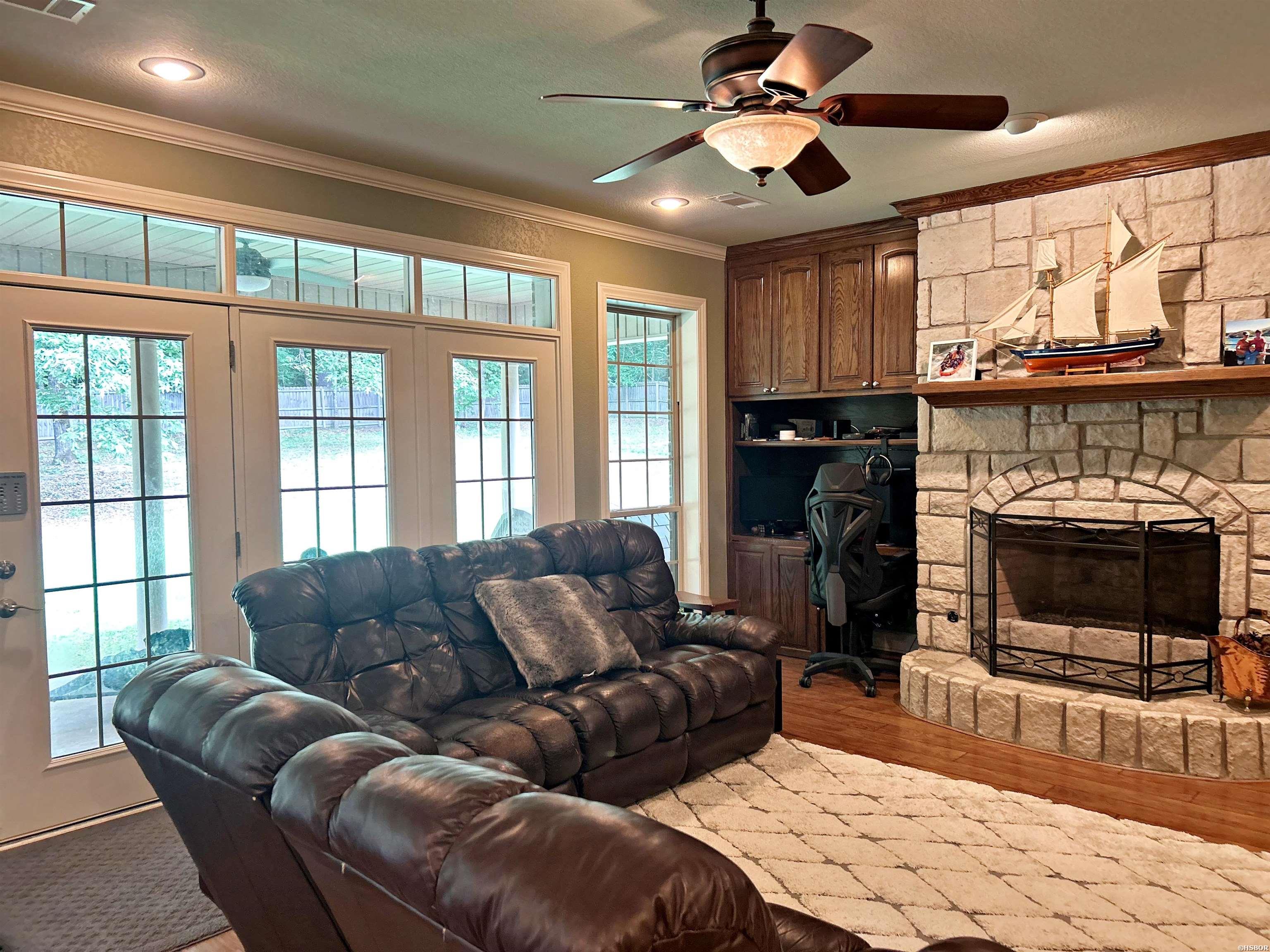 111 Apple Blossom Drive Property Photo 24