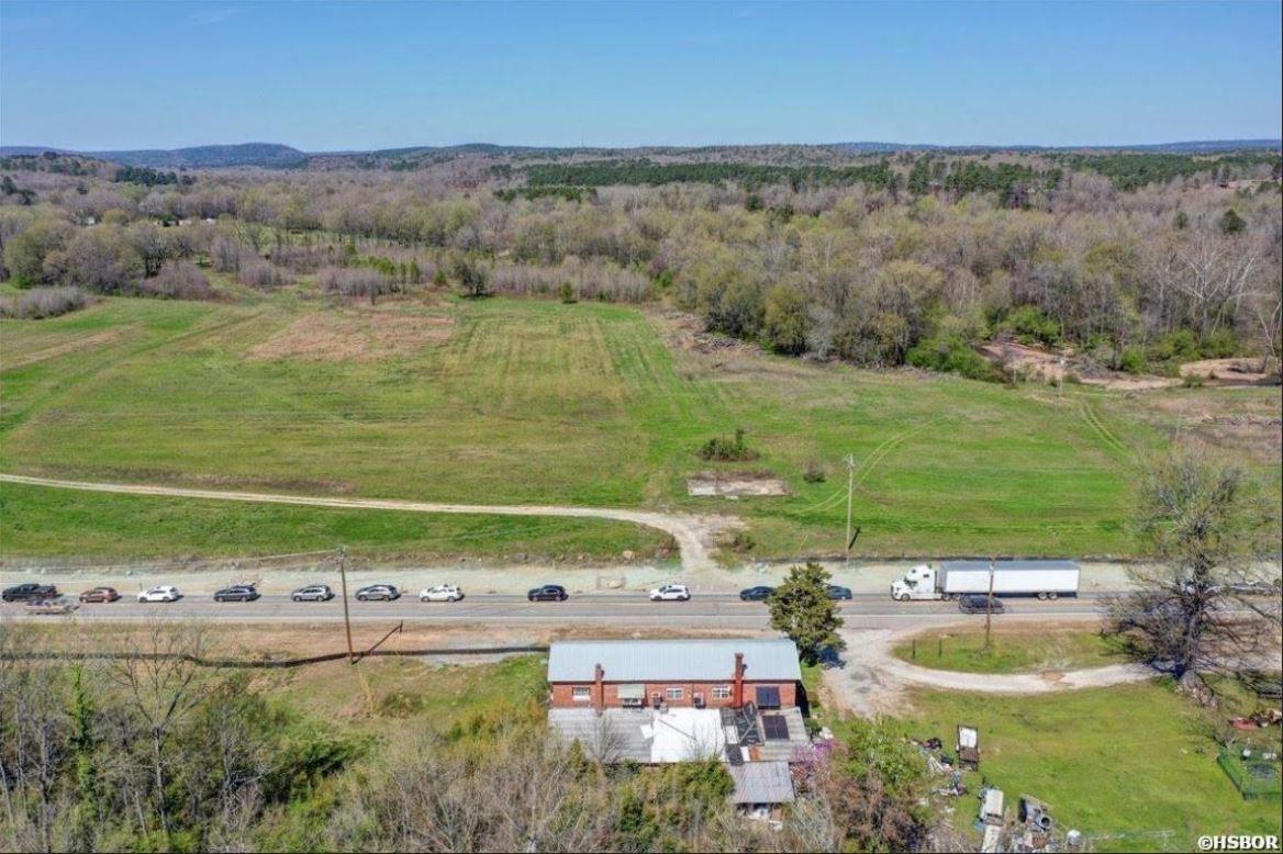 5045 Park Avenue Property Photo 4