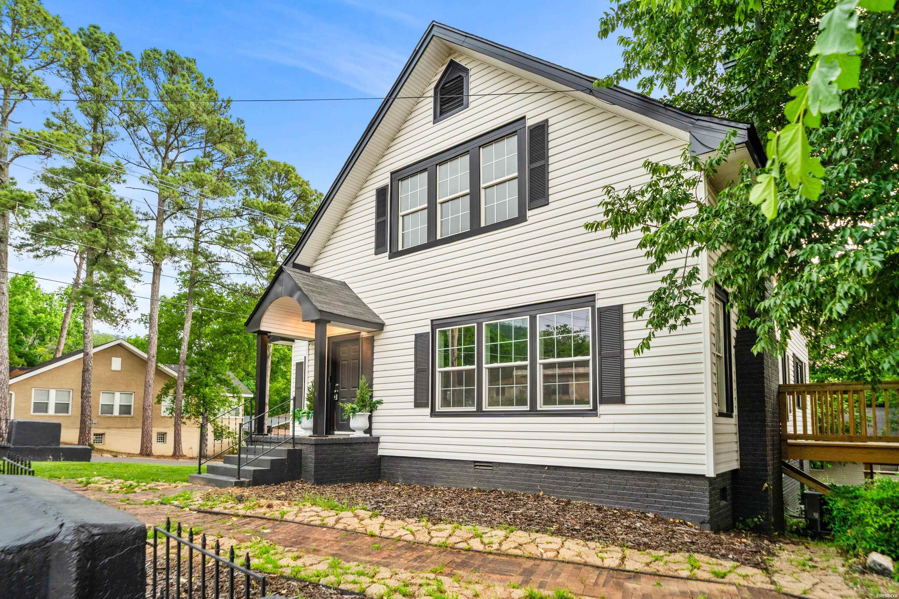 301 Summer Street Property Photo 5