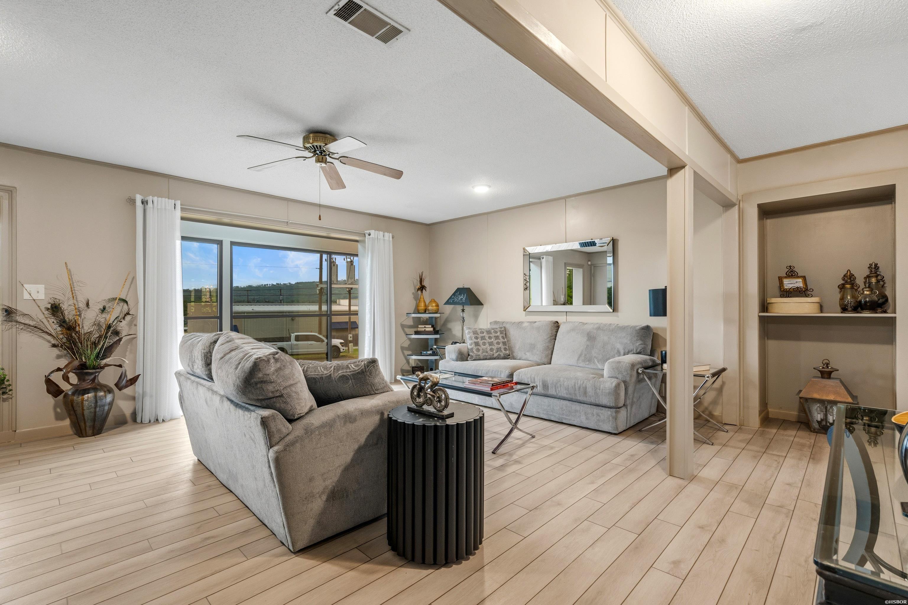 140 Amity Road Property Photo 8