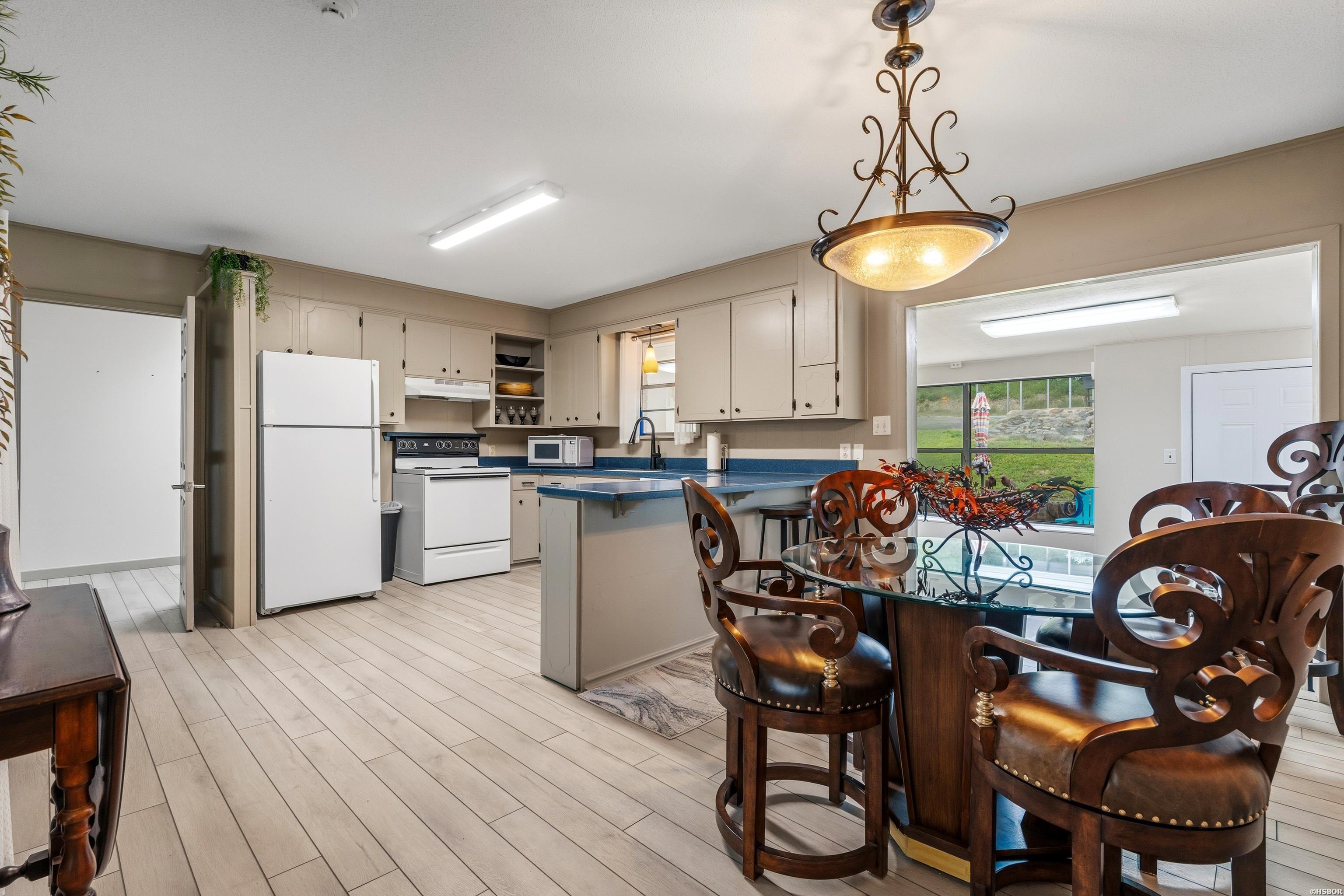 140 Amity Road Property Photo 14