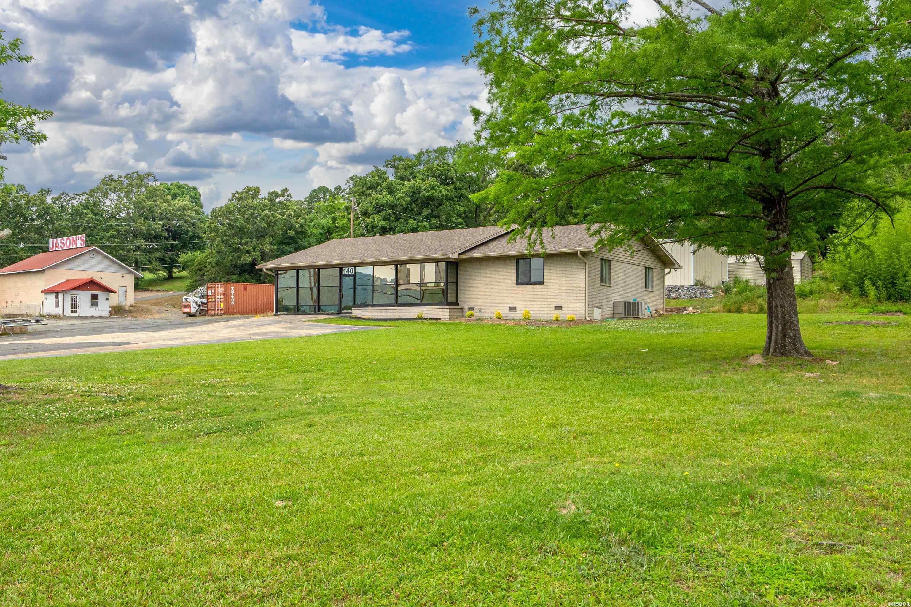 140 Amity Road Property Photo 43
