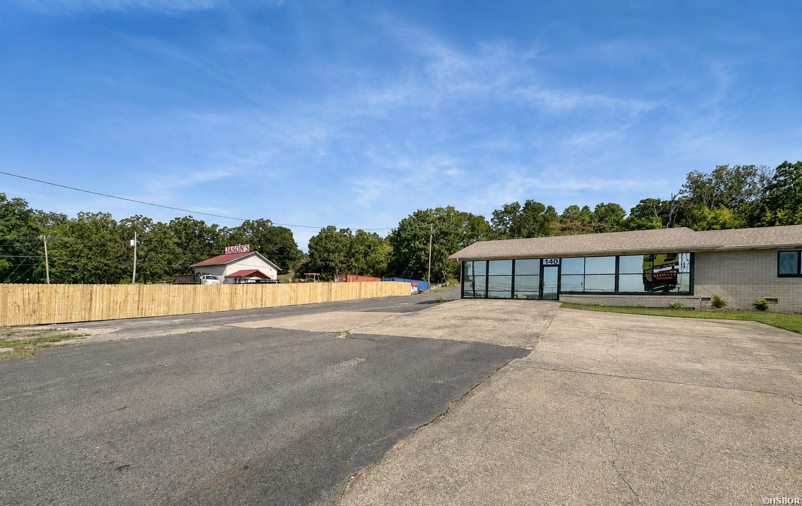 140 Amity Road Property Photo 47