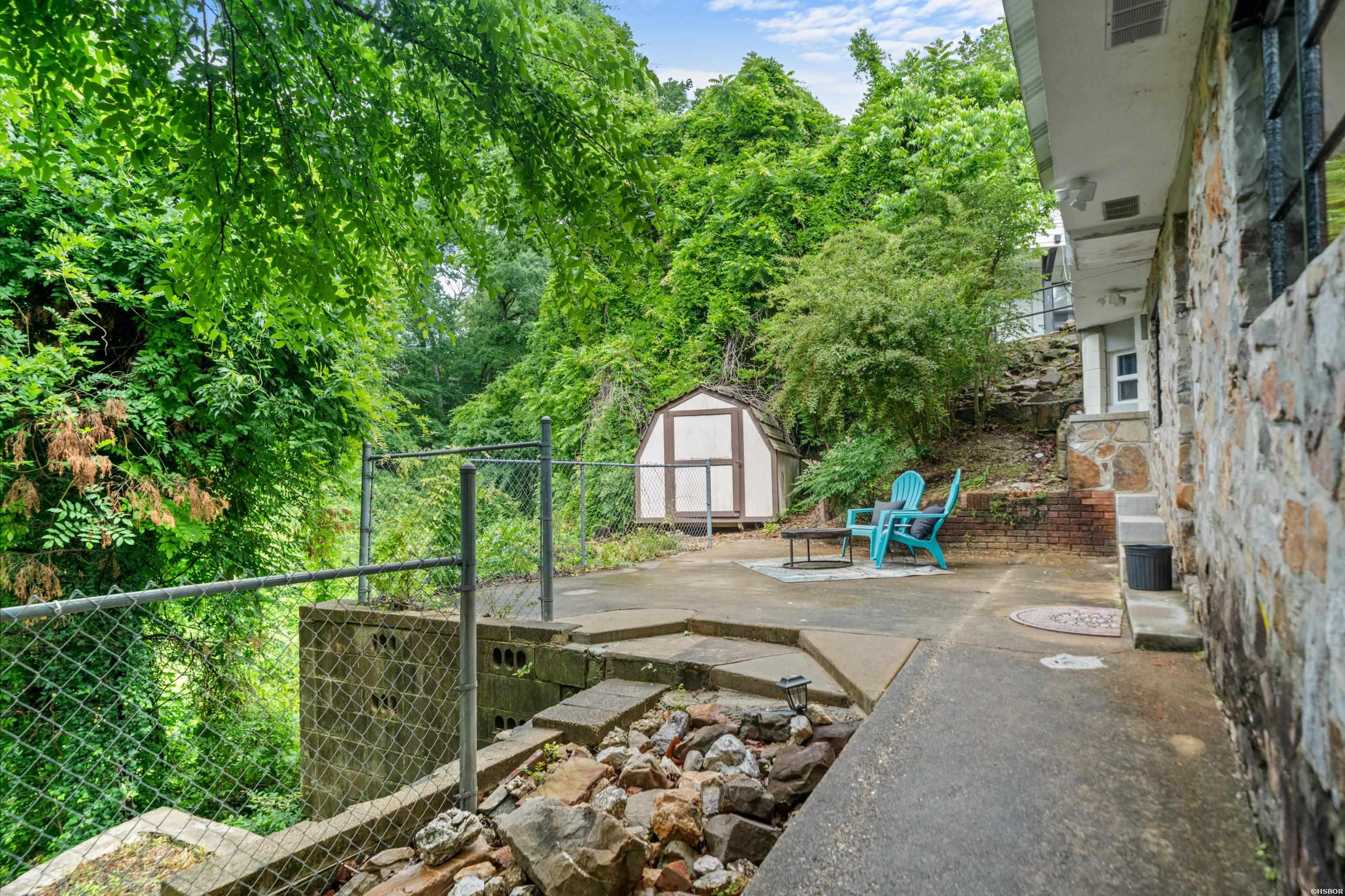 167 Crest Street Property Photo 34