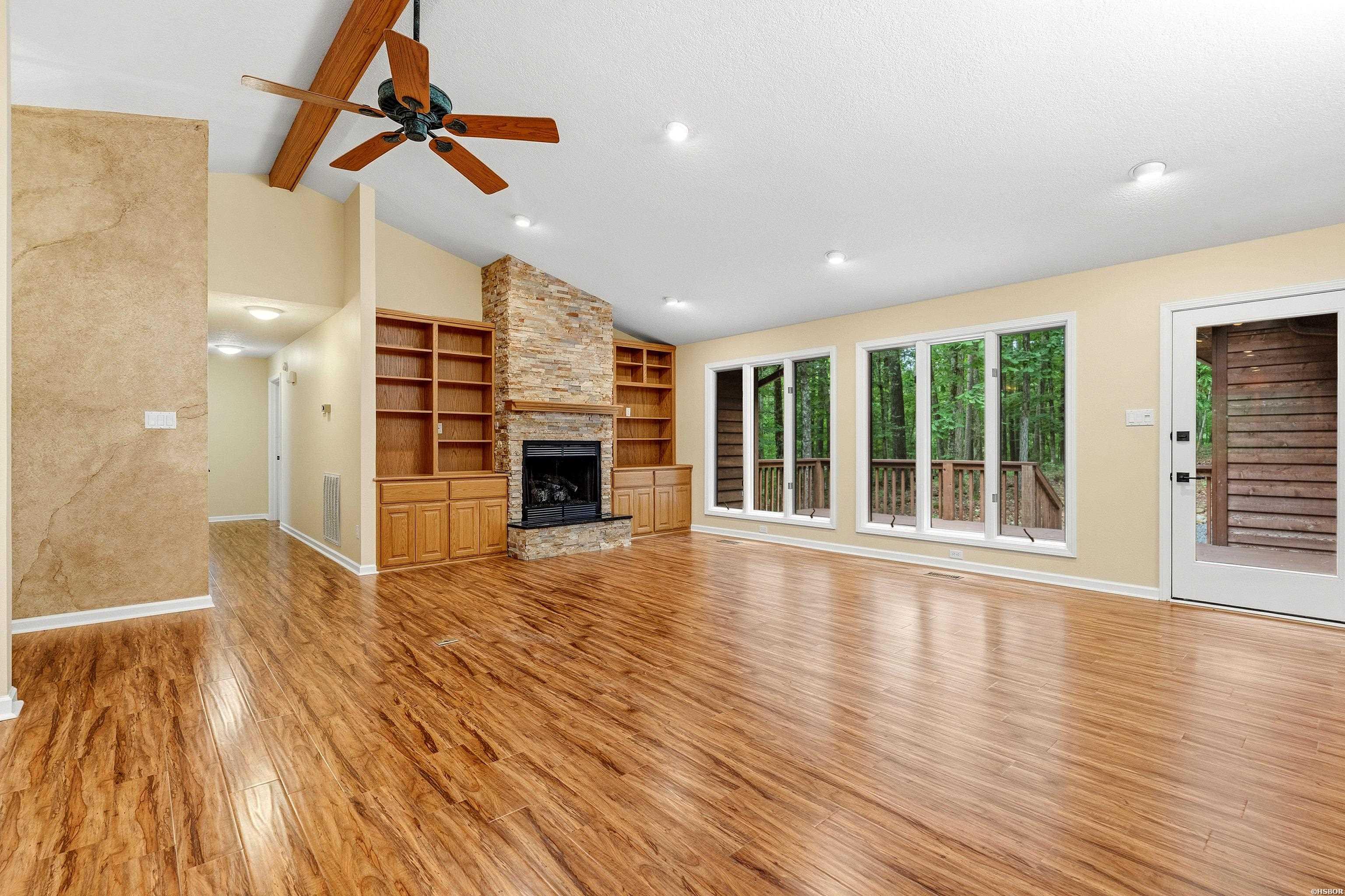 4 Curso Lane Property Photo 8