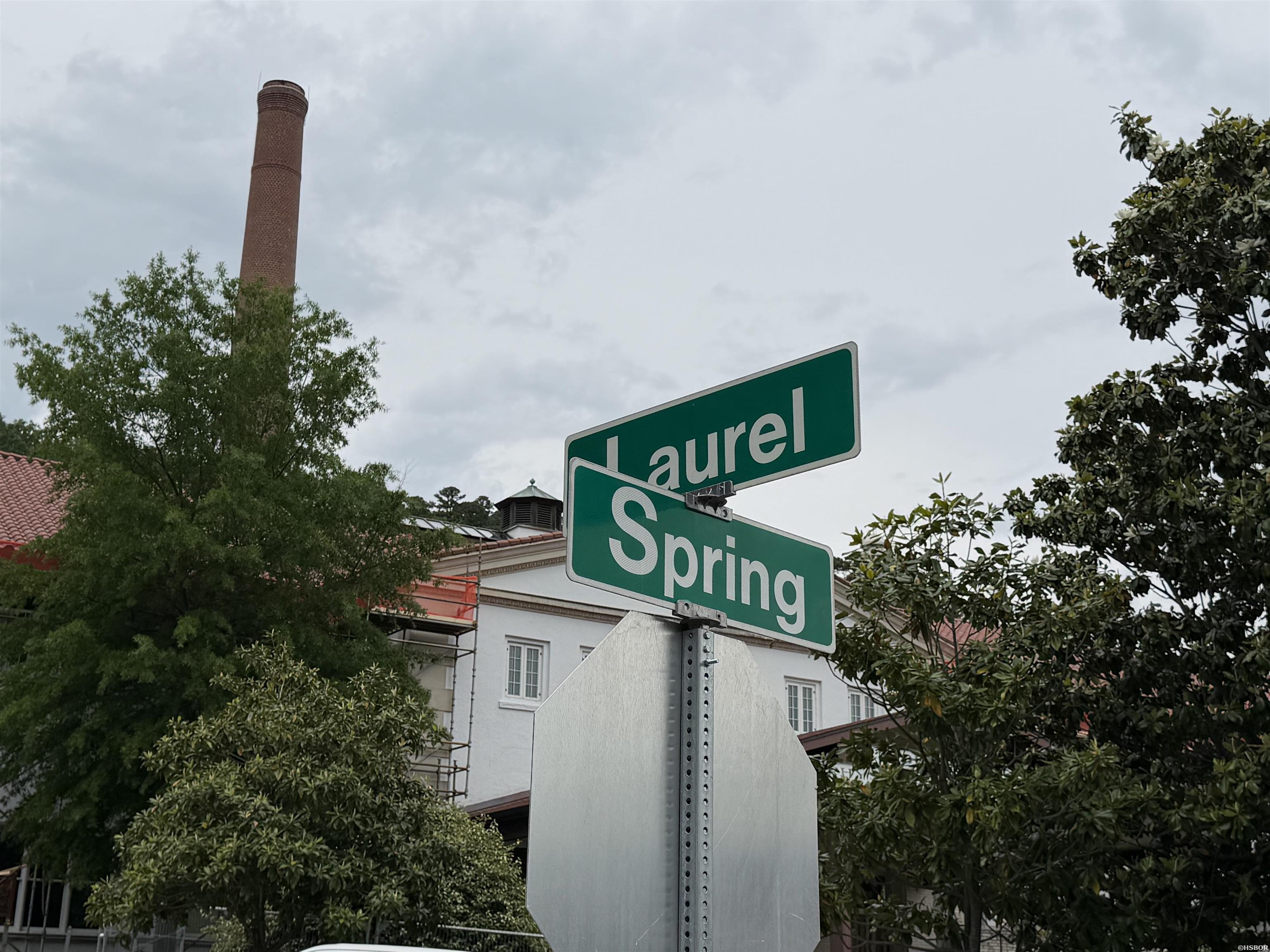 432 Spring Street Property Photo 2
