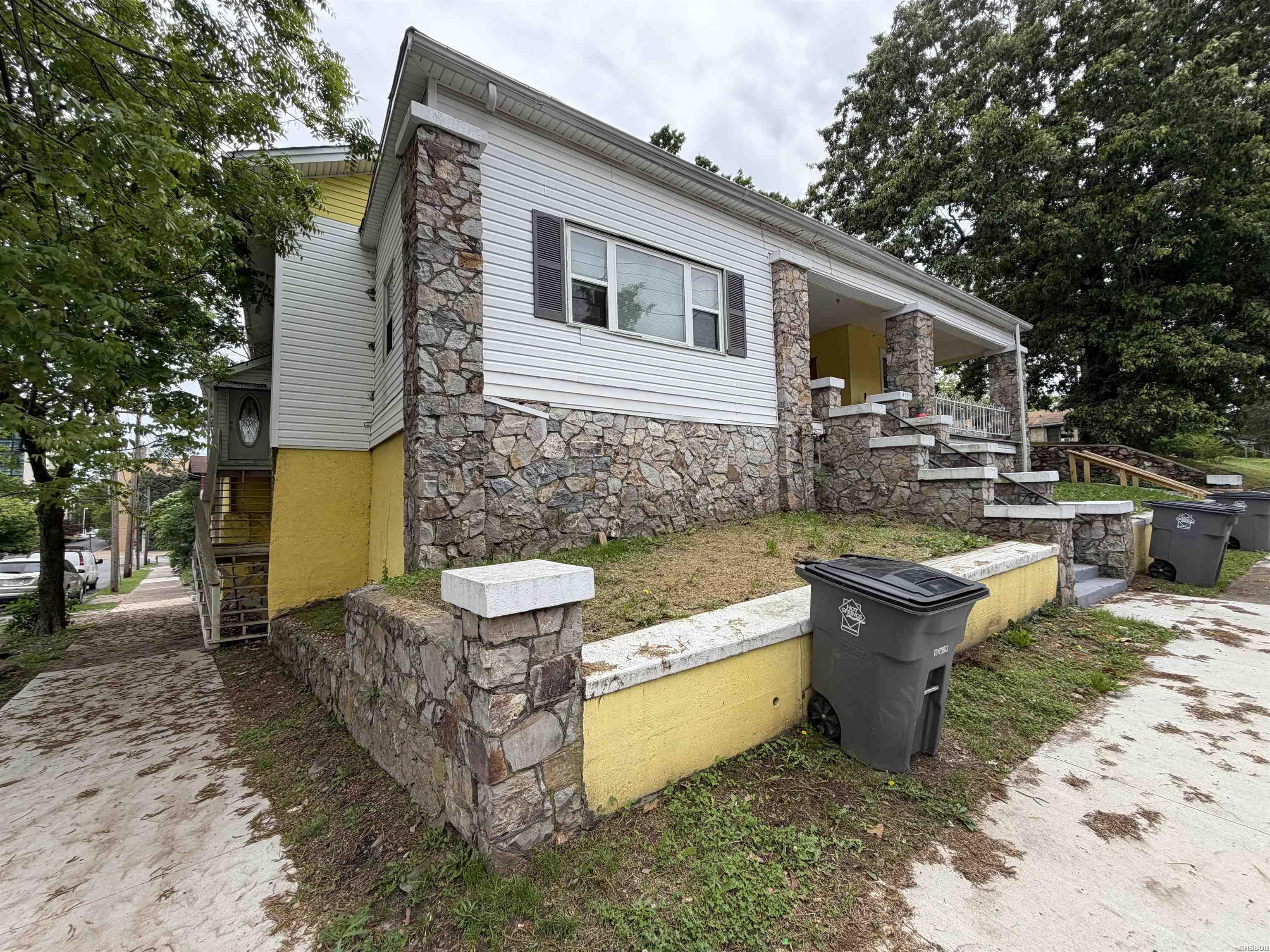 432 Spring Street Property Photo 4