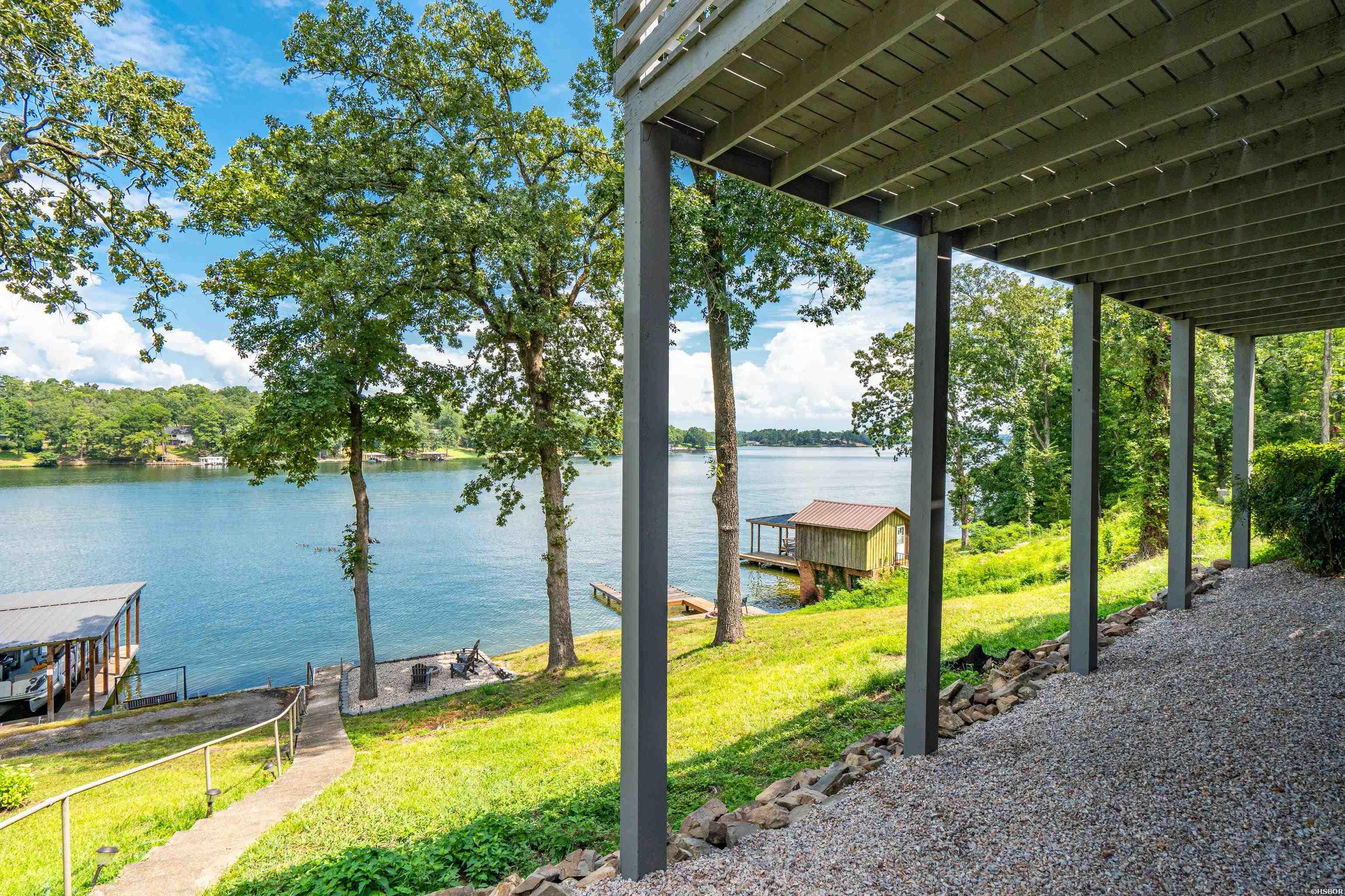 329 Lookout Point Property Photo 3
